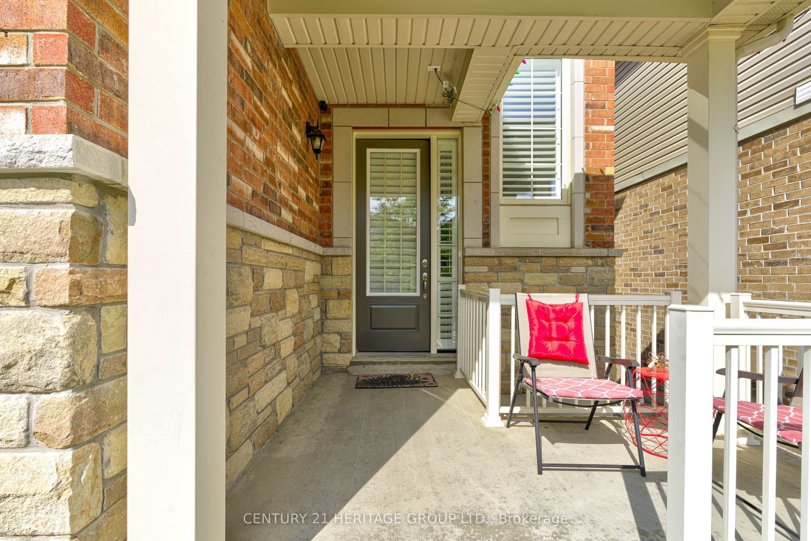 32 Michaelis Street Property Photo 4