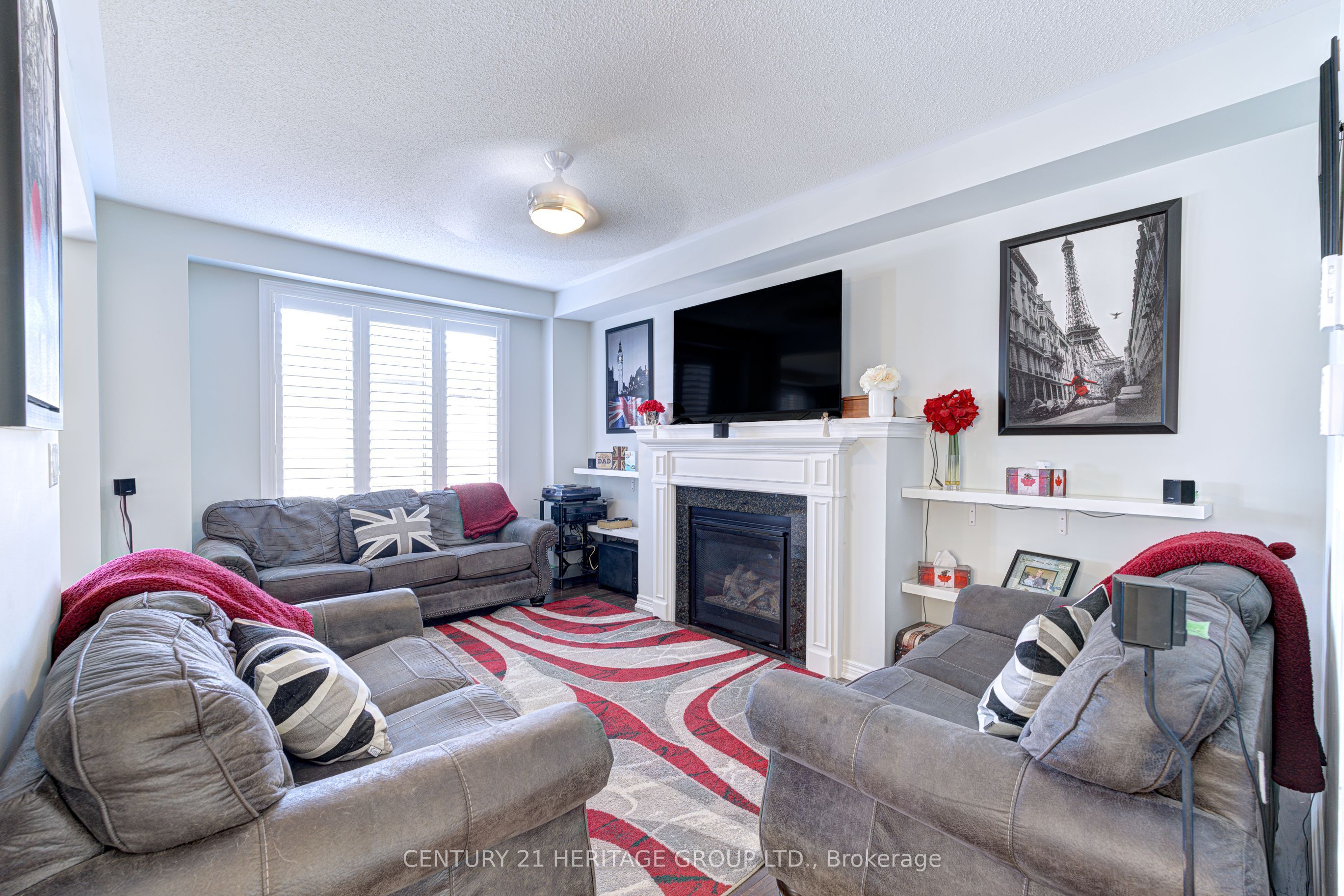 32 Michaelis Street Property Photo 6