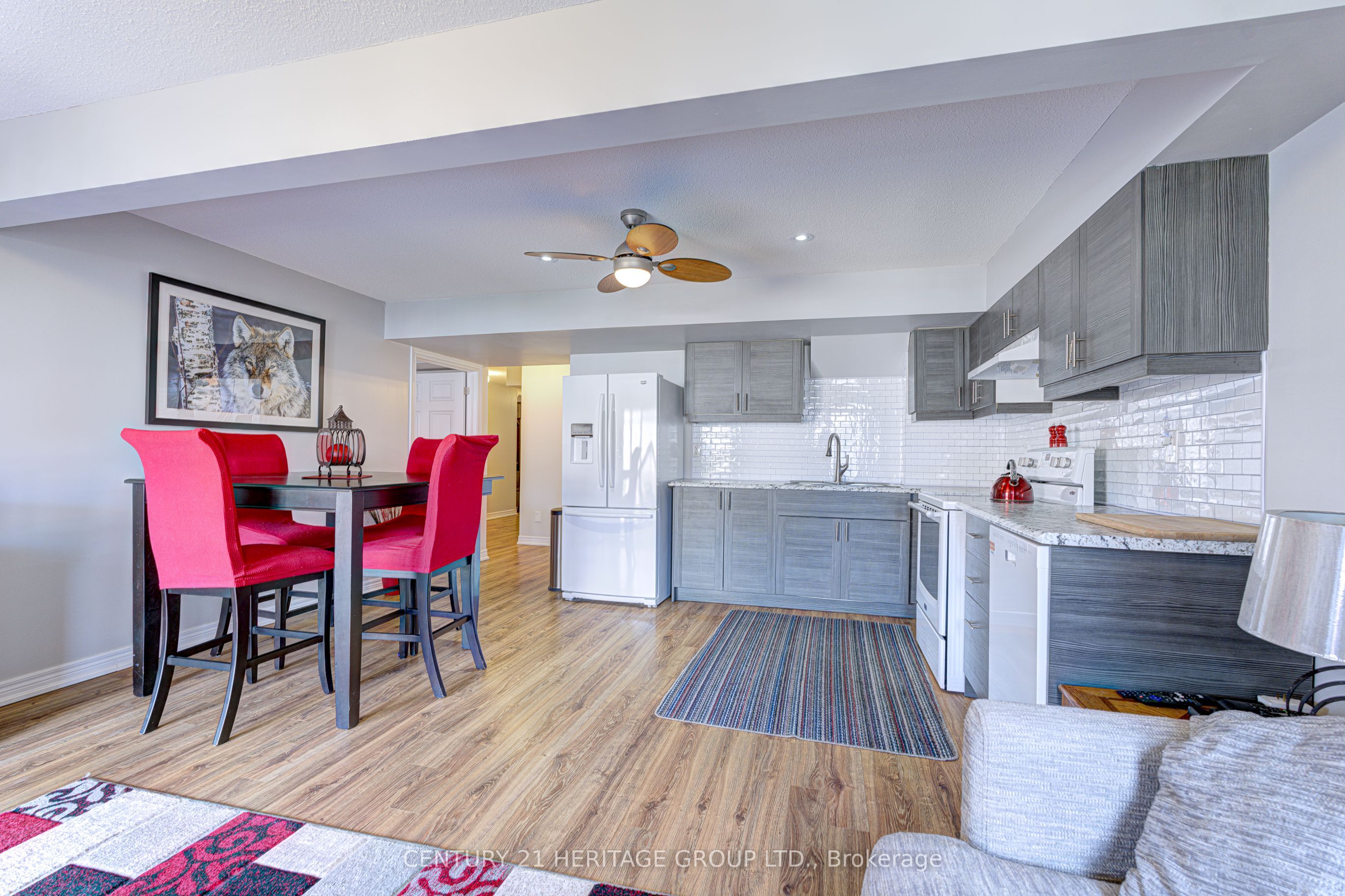 32 Michaelis Street Property Photo 33