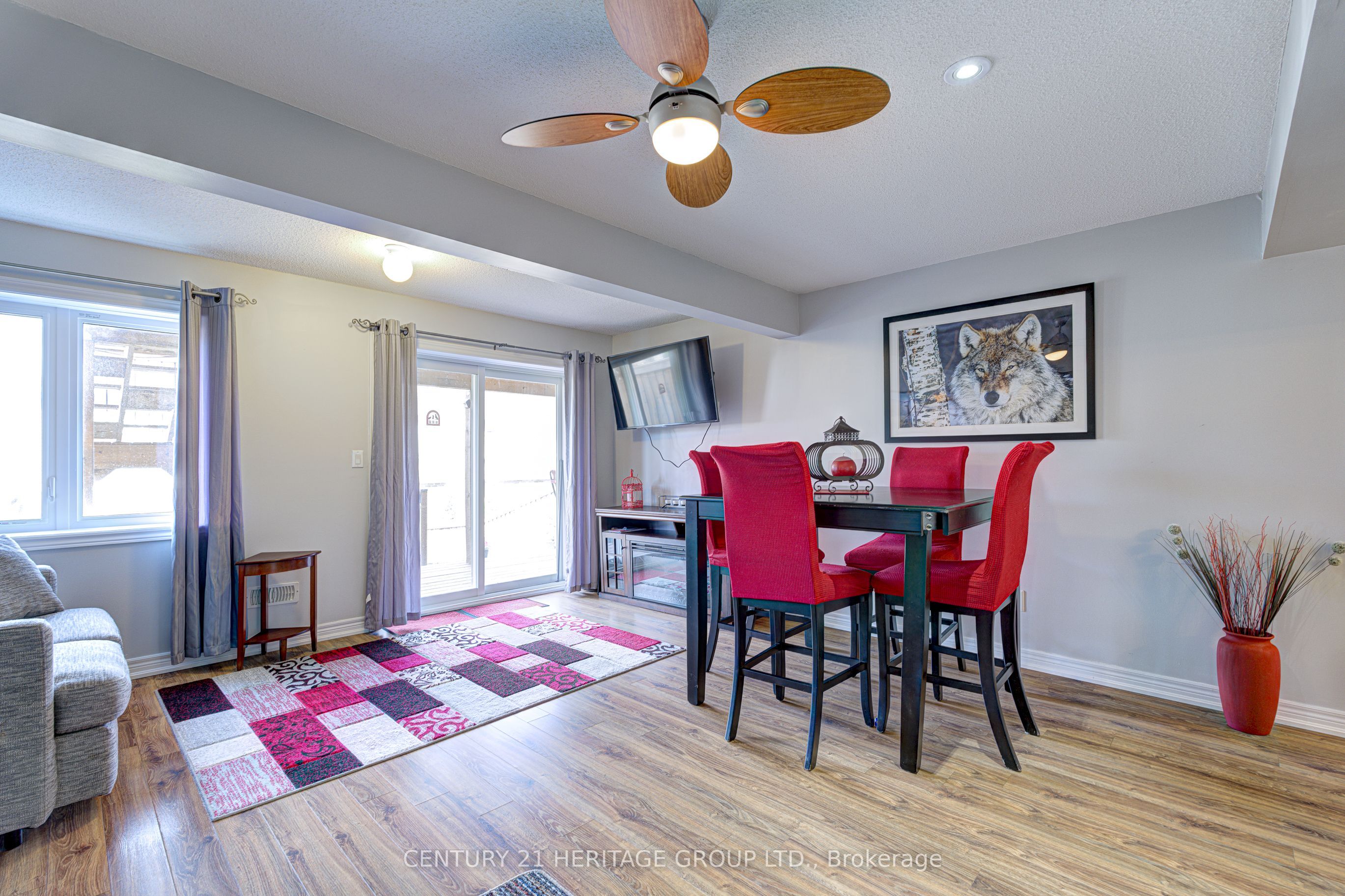 32 Michaelis Street Property Photo 35