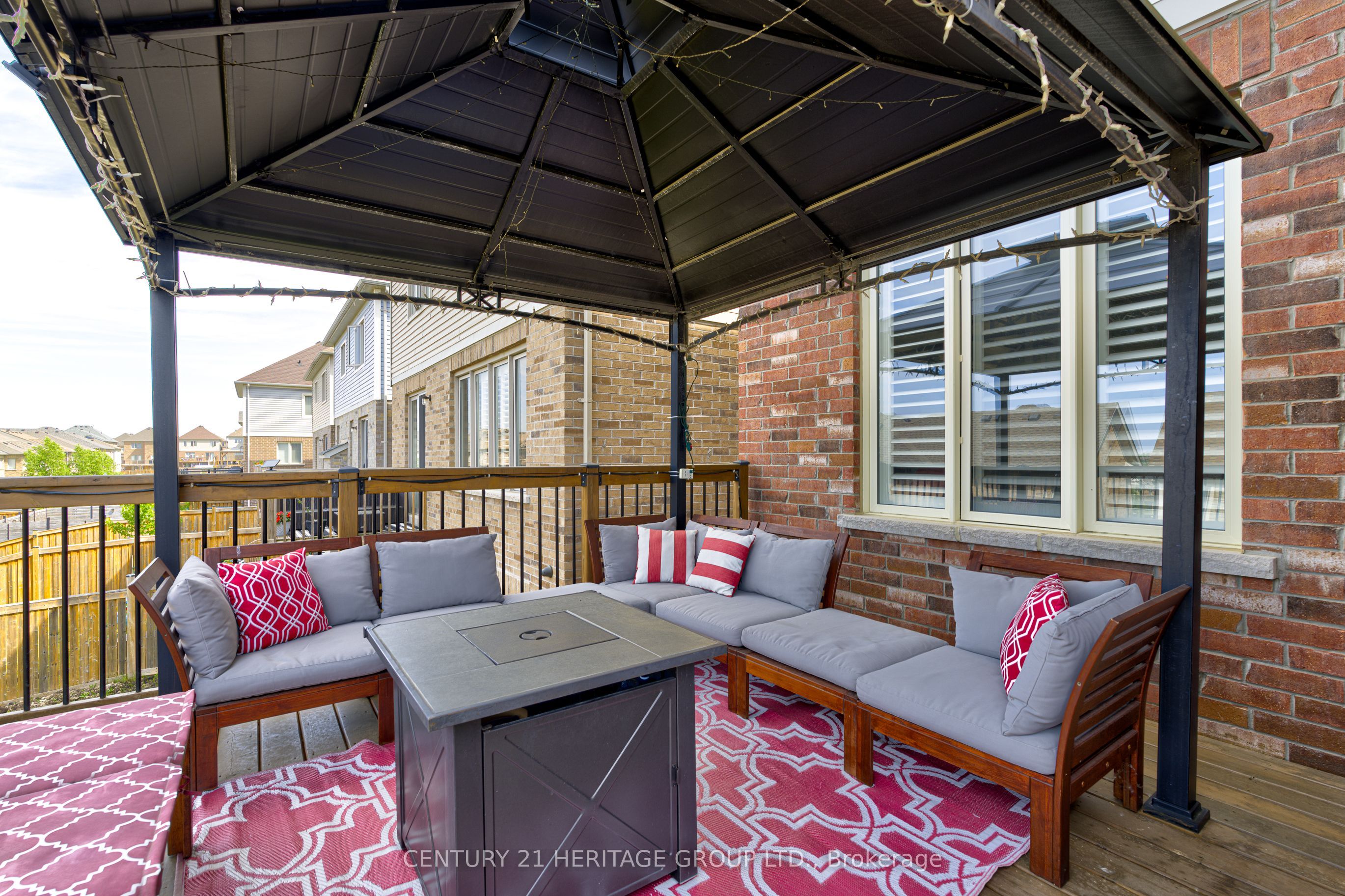 32 Michaelis Street Property Photo 42