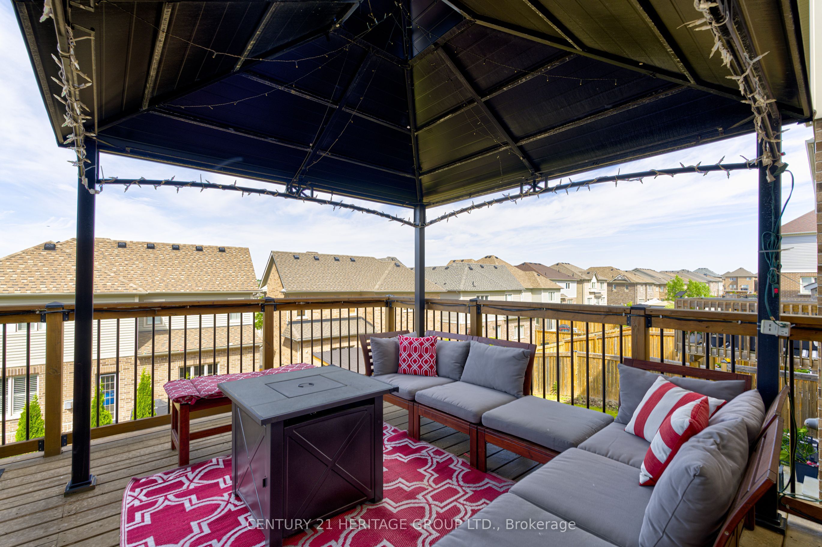 32 Michaelis Street Property Photo 43