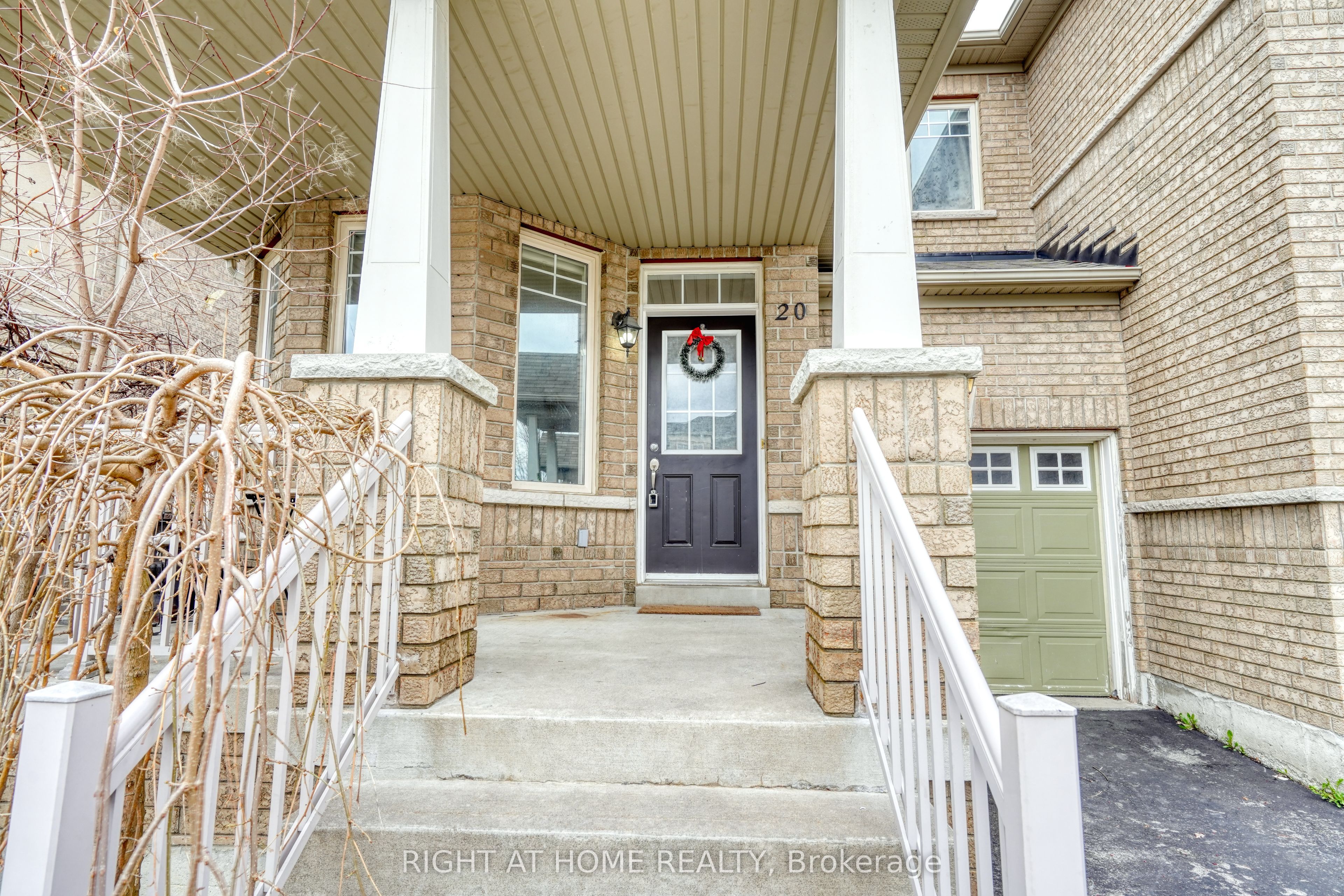 20 Seiffer Crescent Property Photo 2
