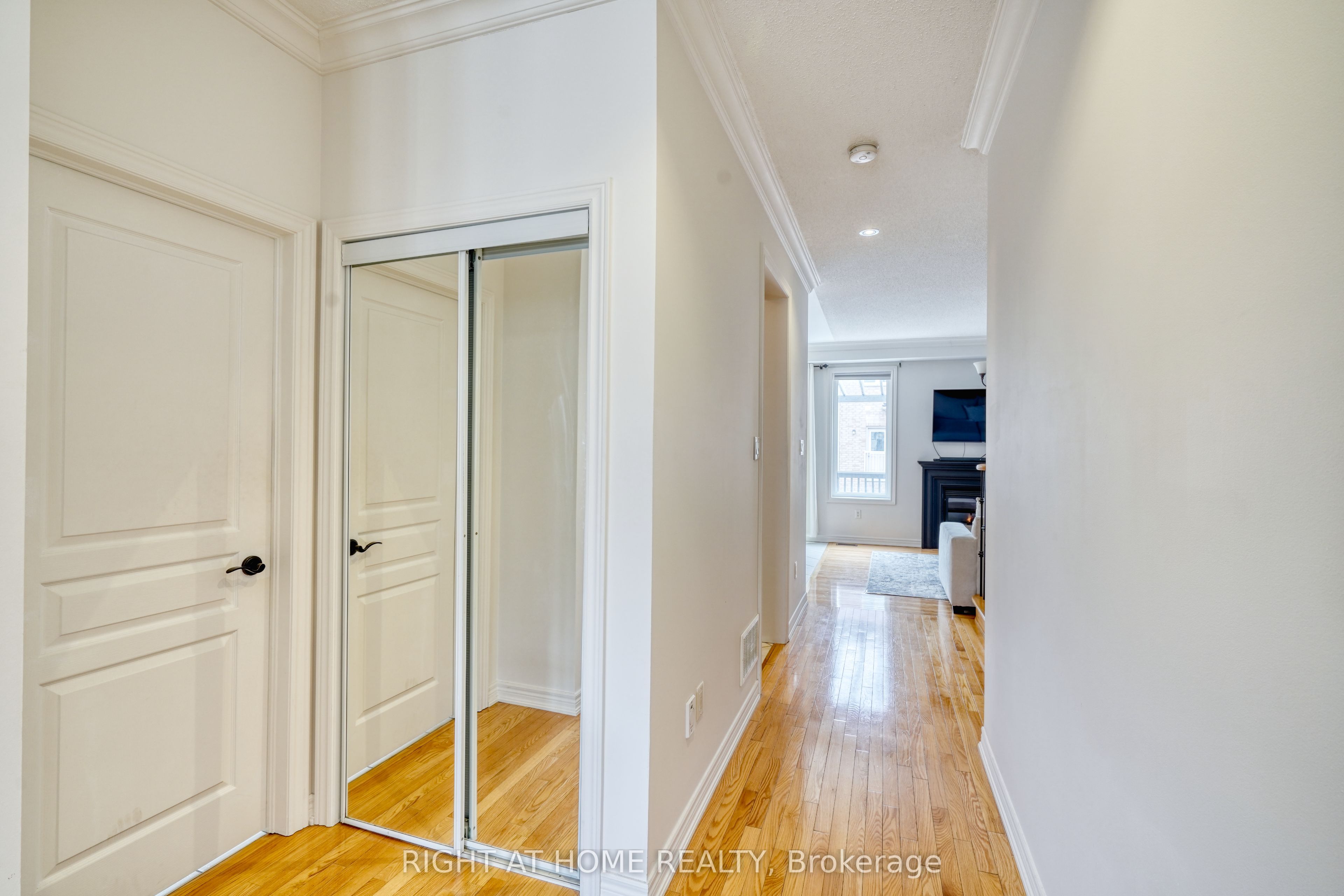 20 Seiffer Crescent Property Photo 5