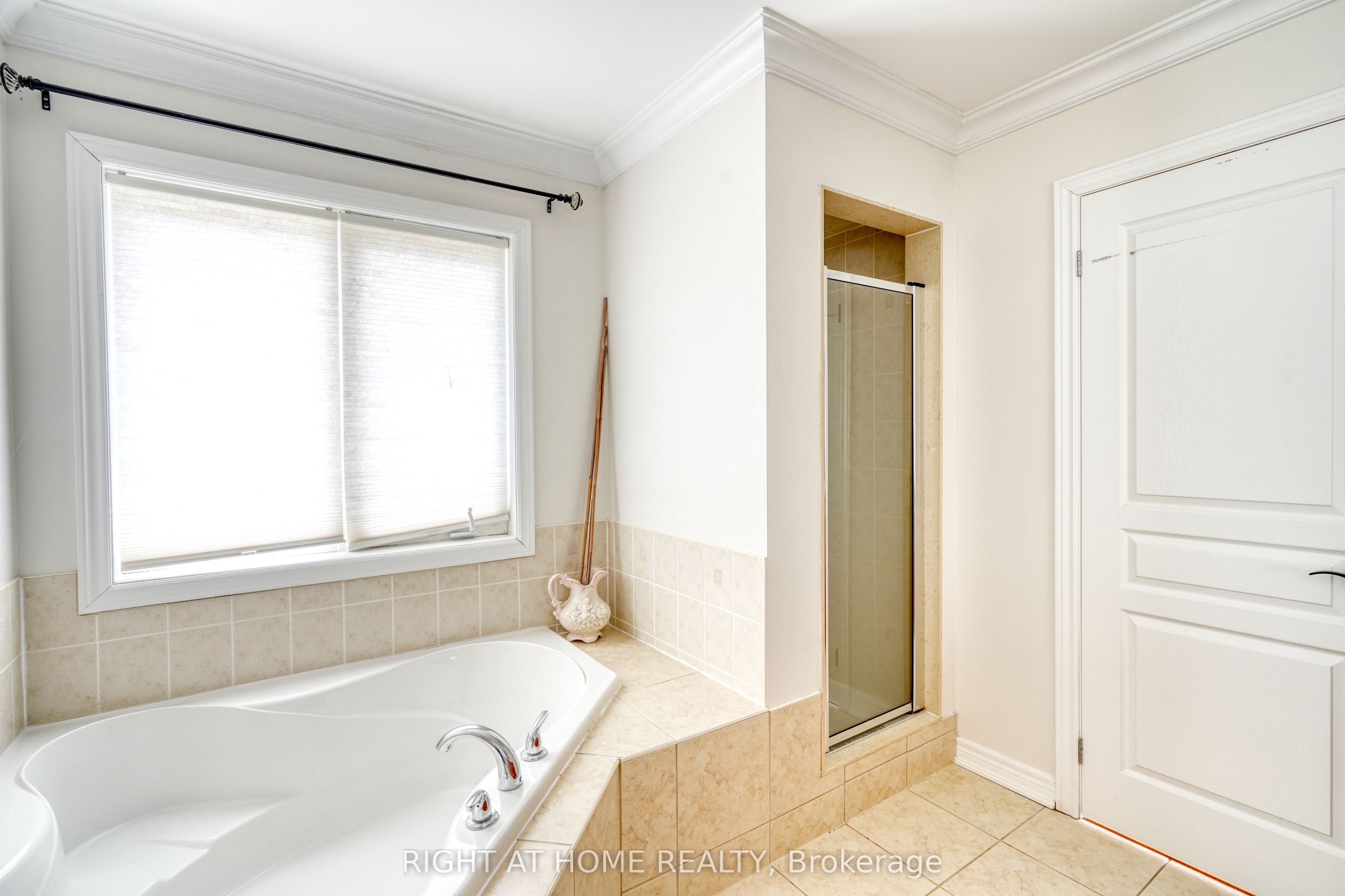 20 Seiffer Crescent Property Photo 24