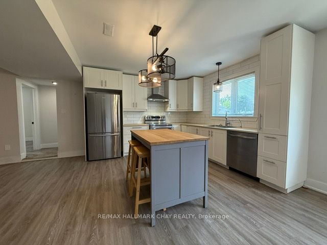 893b Frederick Street B Property Photo 16
