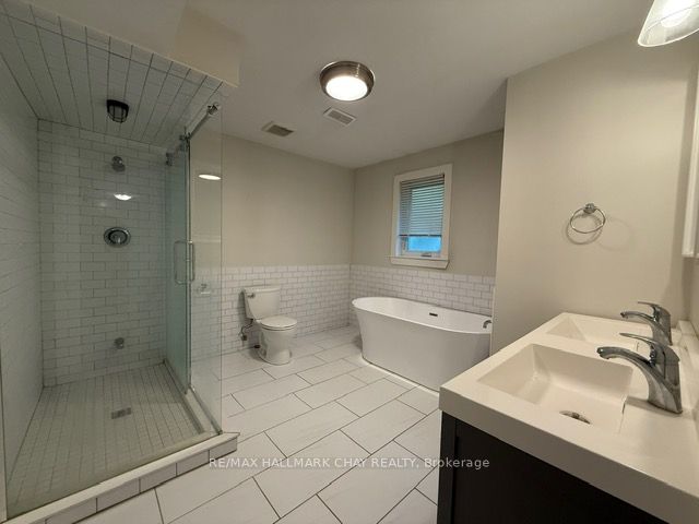 893b Frederick Street B Property Photo 26