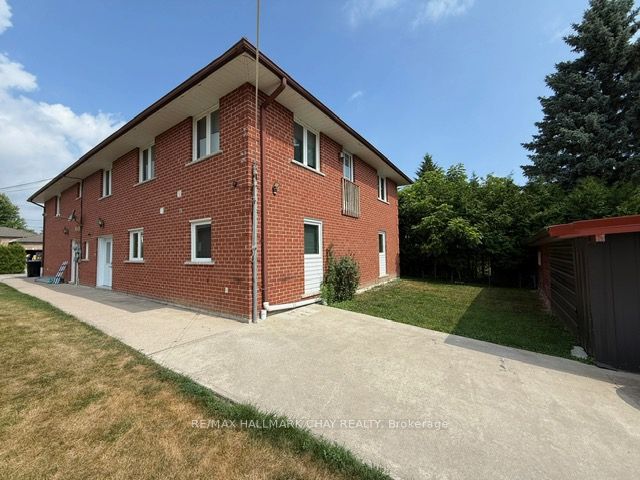 893b Frederick Street B Property Photo 28