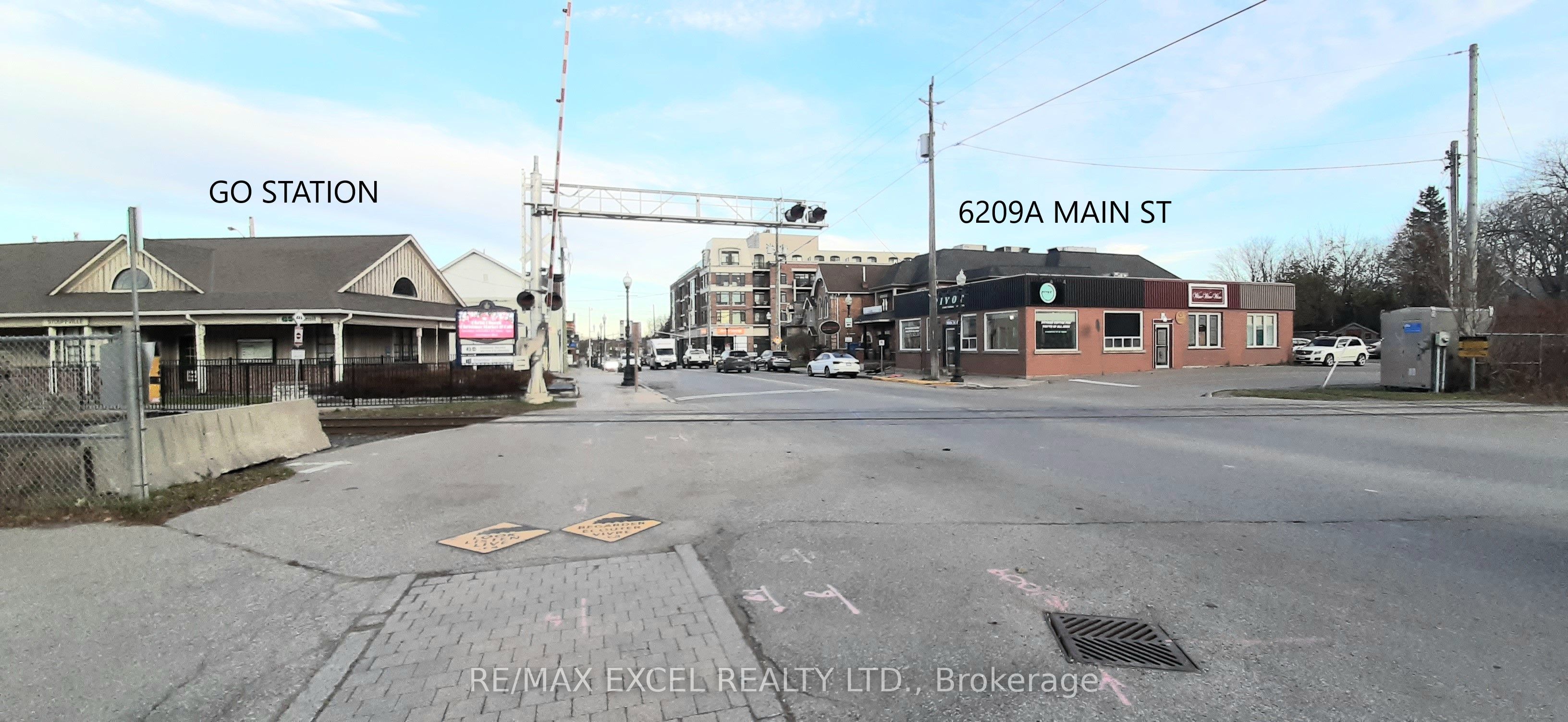 6209 Main St Property Photo 1