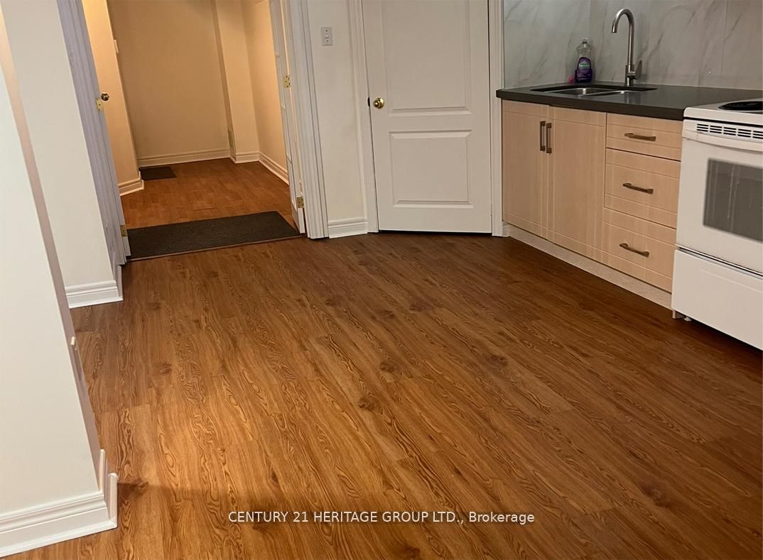 17 English Oak Dr Property Photo 1