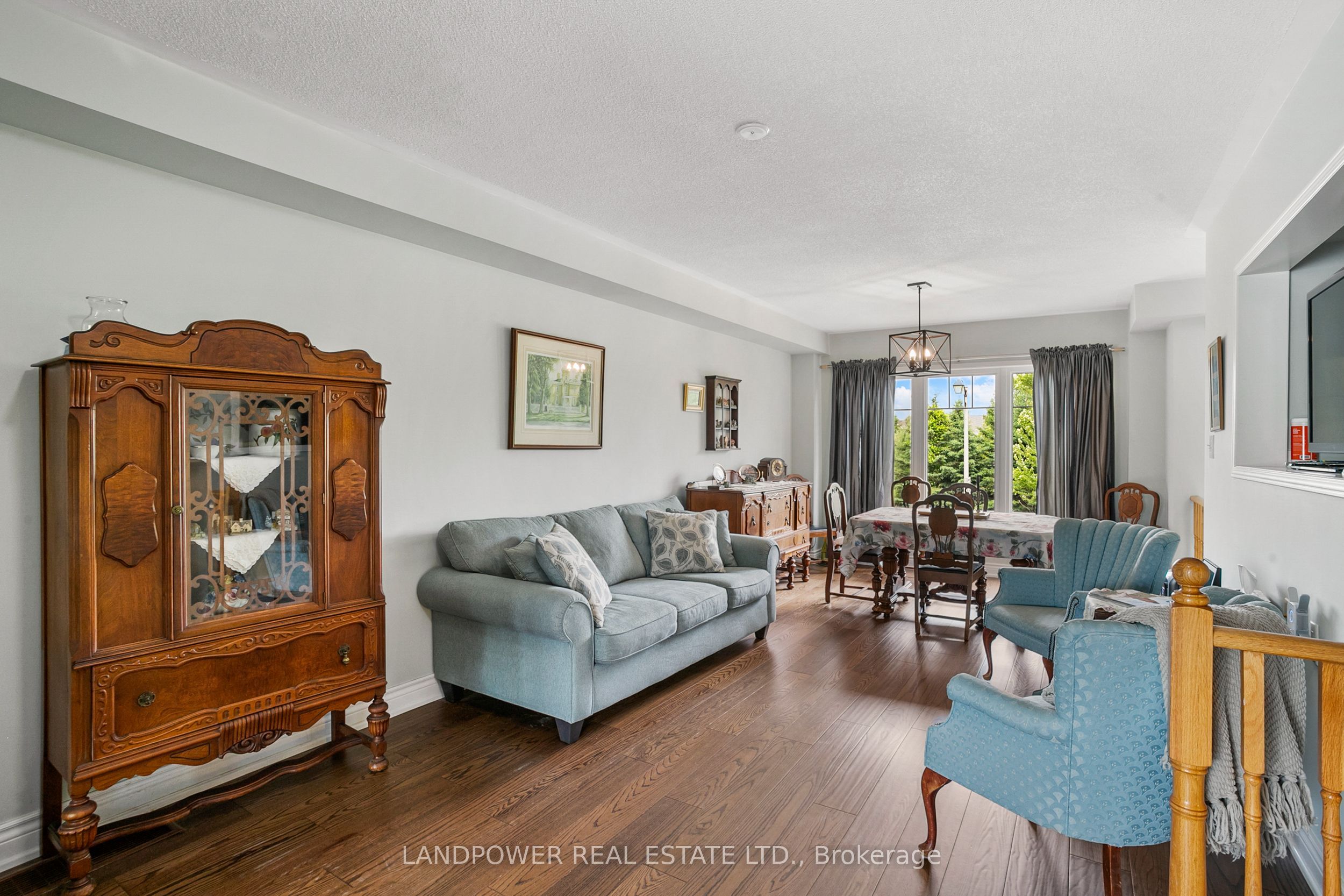 73 Baker Hill Boulevard Property Photo 5