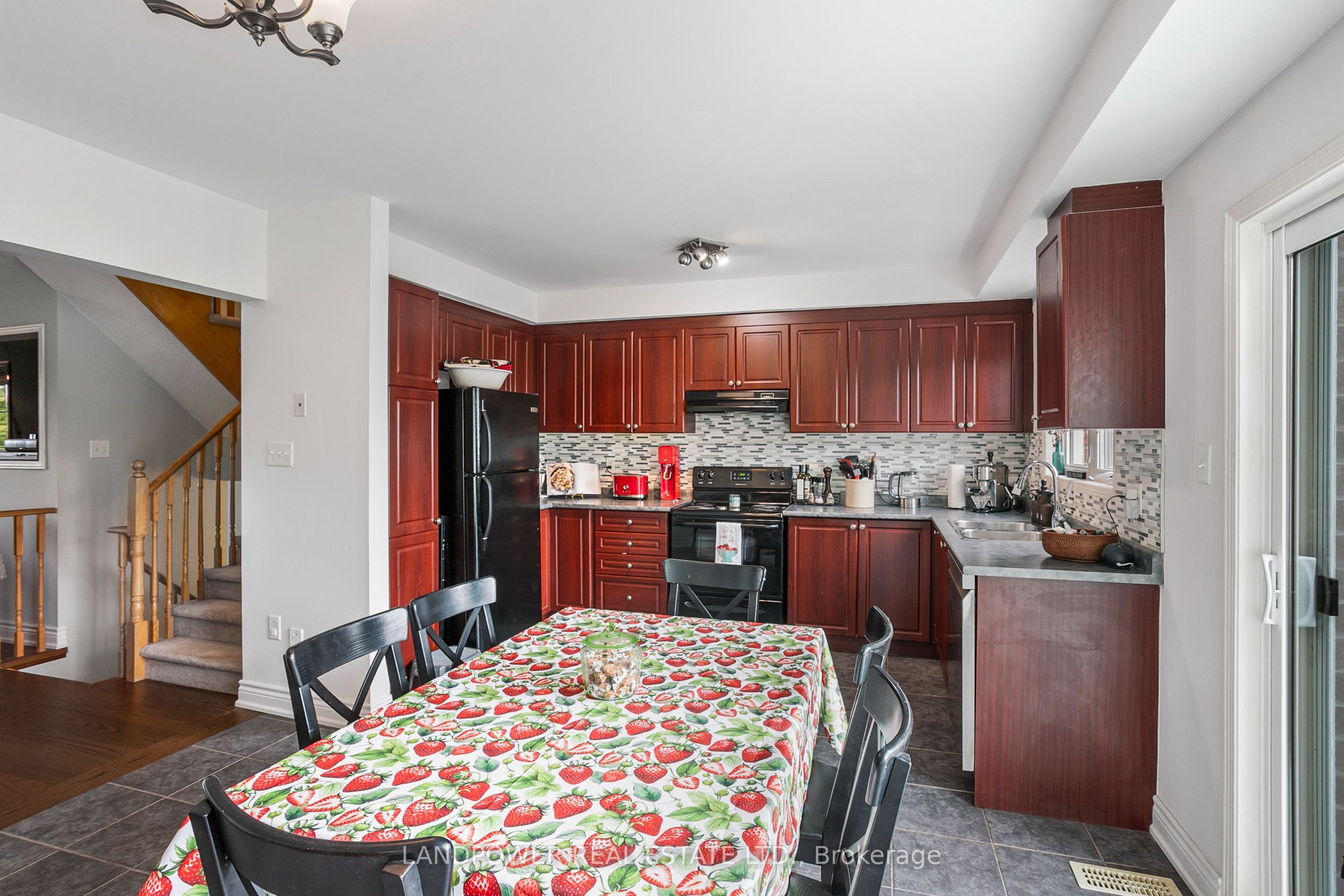 73 Baker Hill Boulevard Property Photo 15