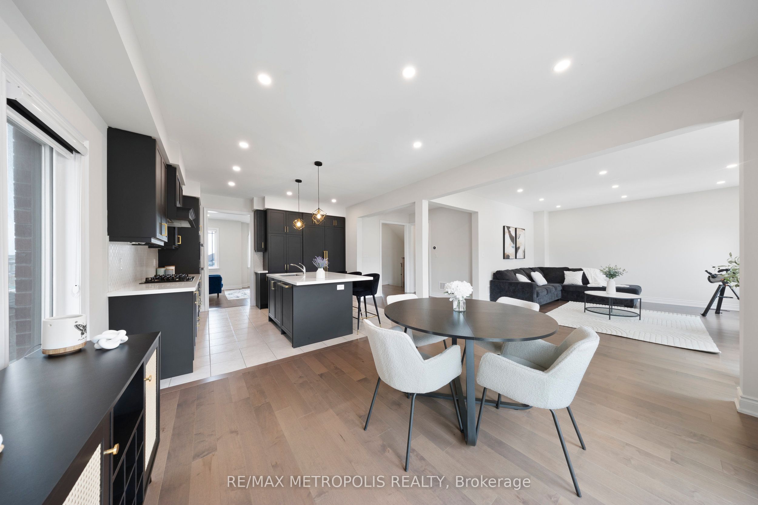147 Kennedy Boulevard Property Photo 15