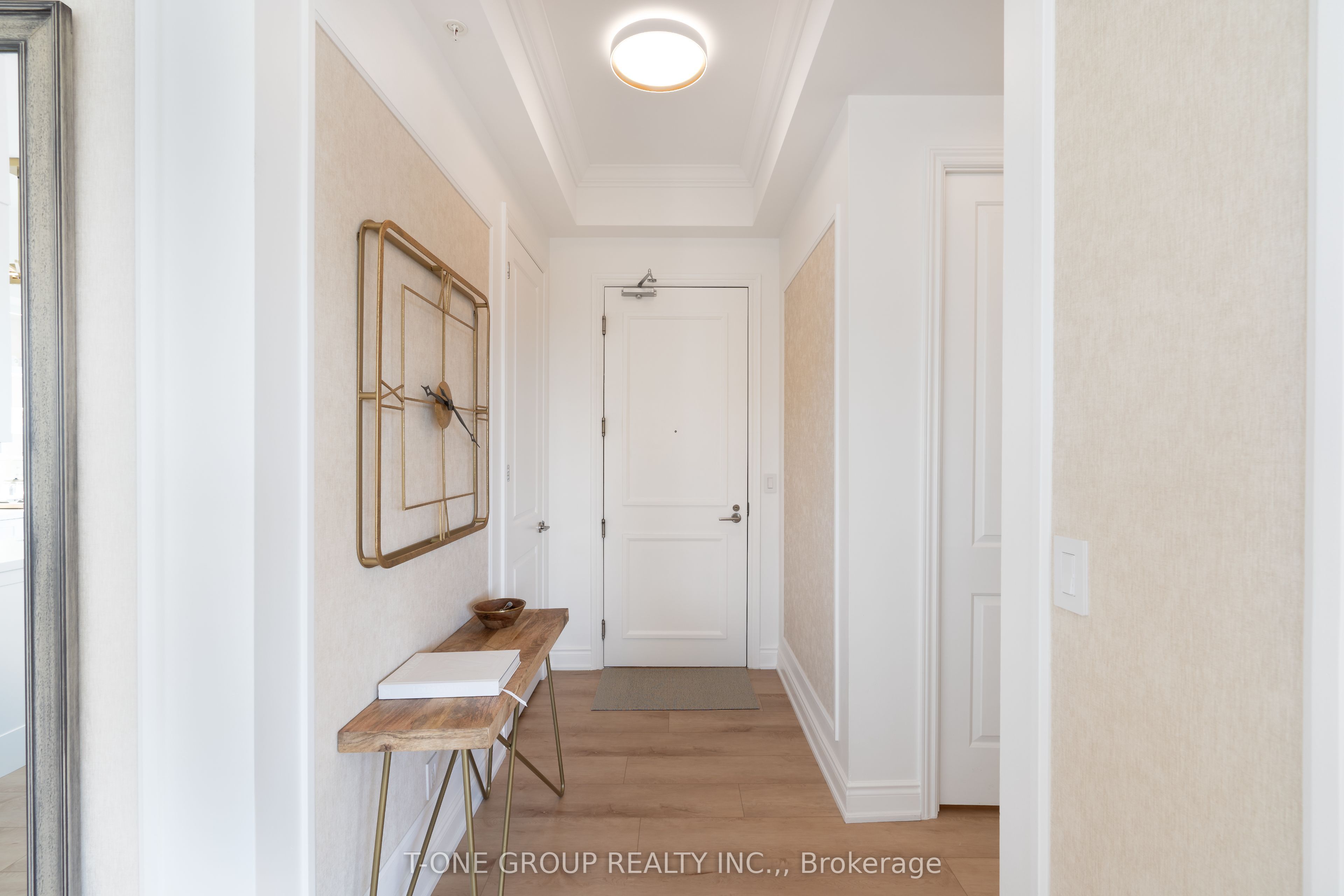 #PH5 - 9090 Yonge Street Property Photo 1