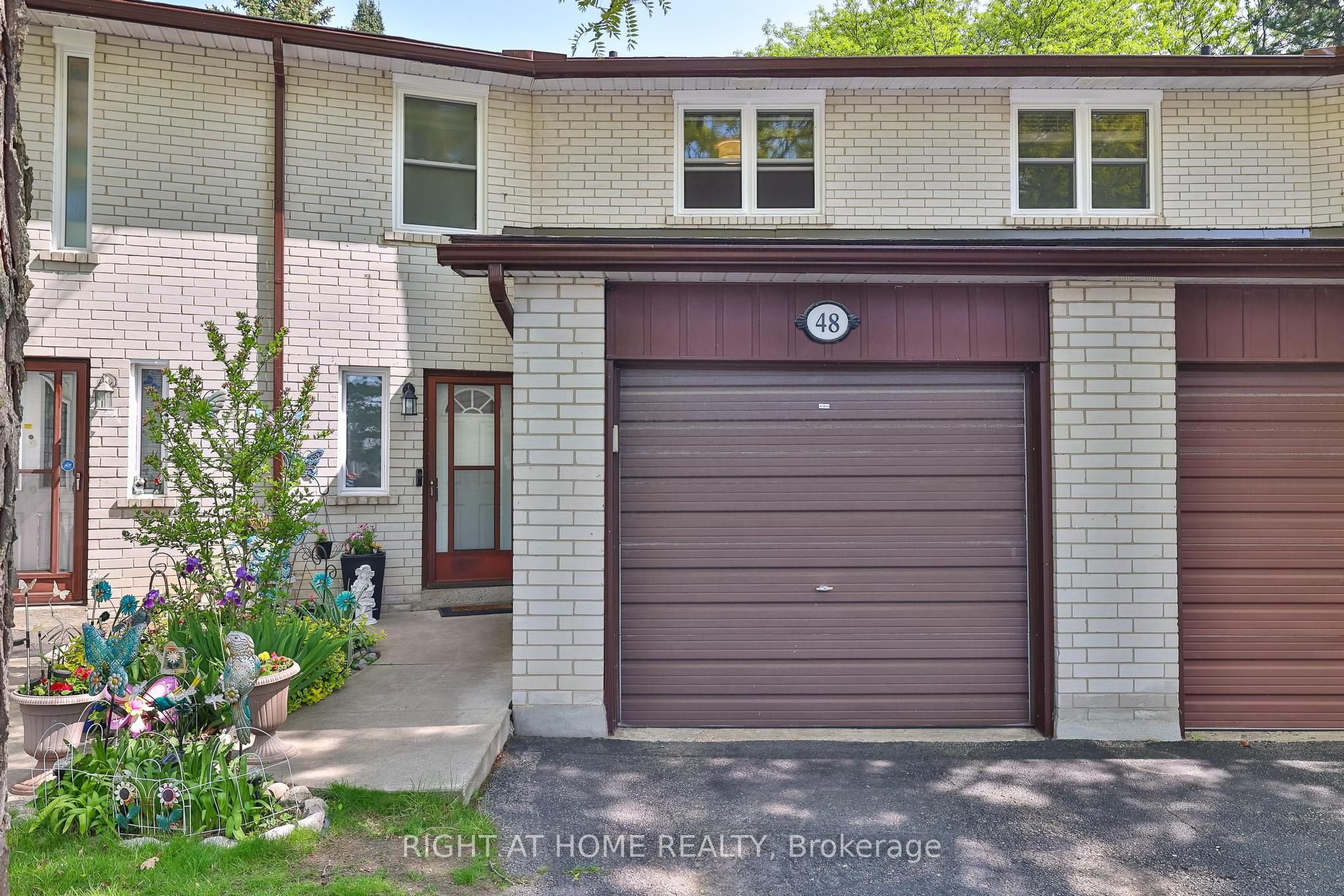 #308 - 48 Porterfield Crescent Property Photo 1