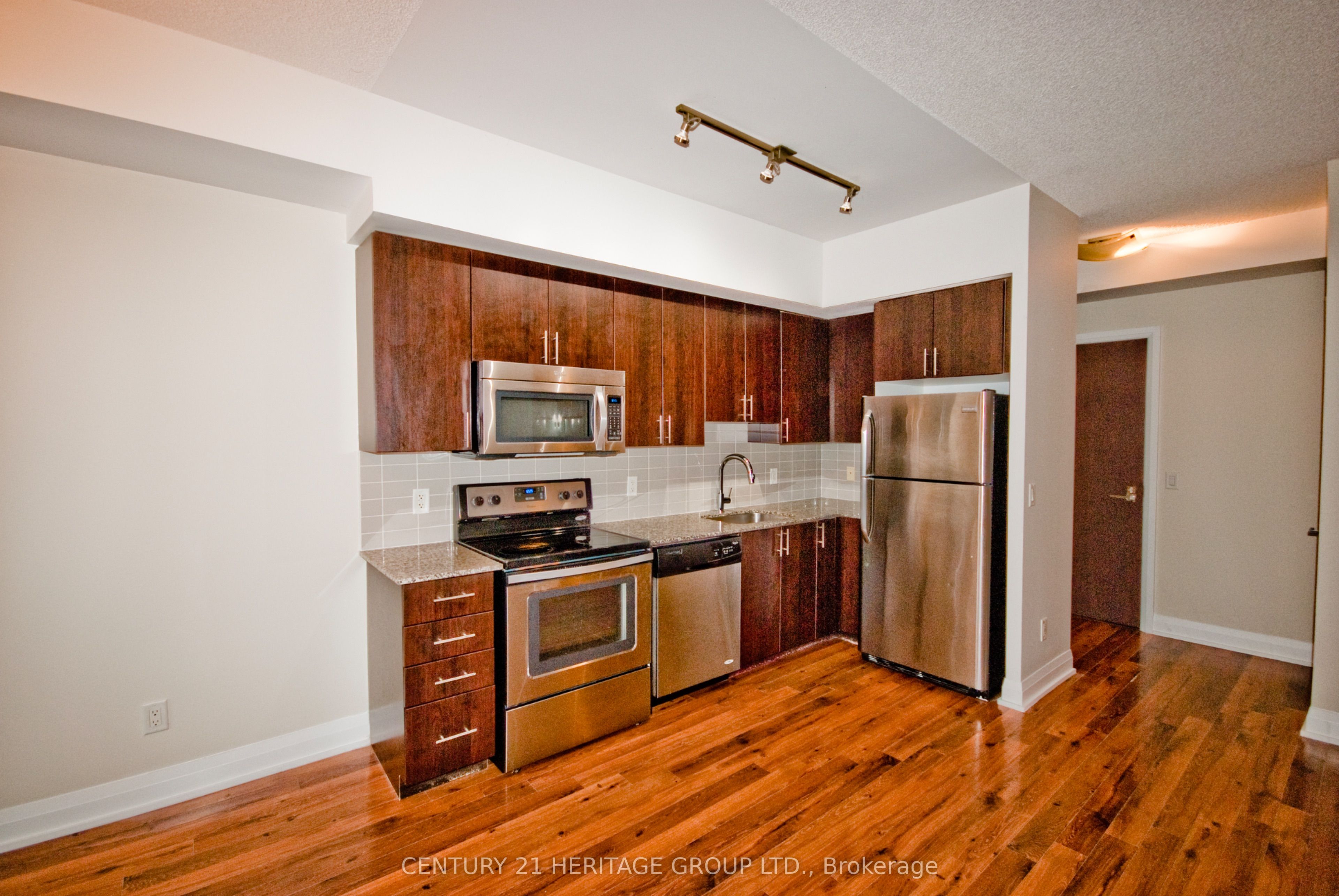 85 North Park Road 209 Property Photo 5