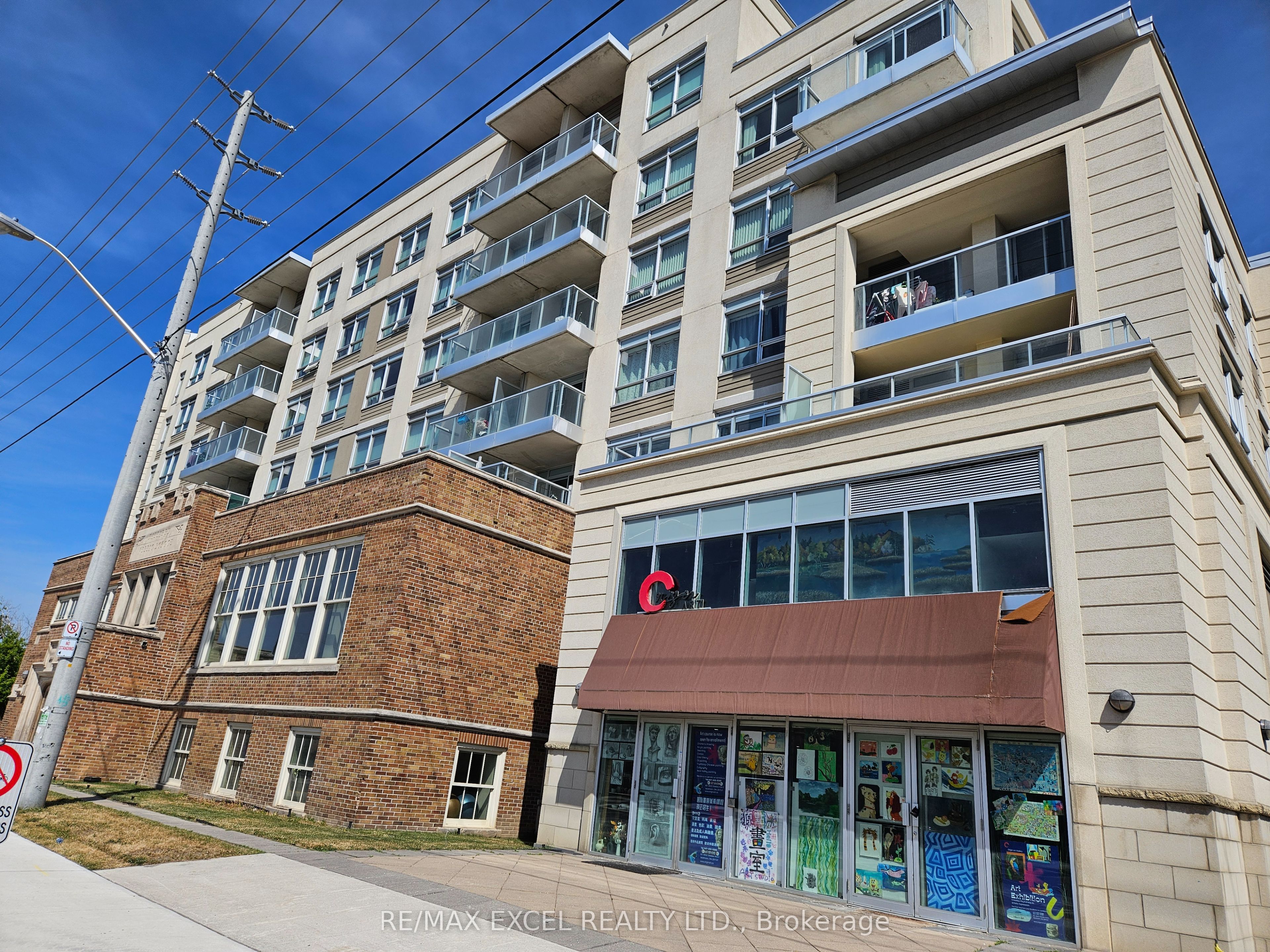 #r 3 - 4602 Steeles Avenue Property Photo 1