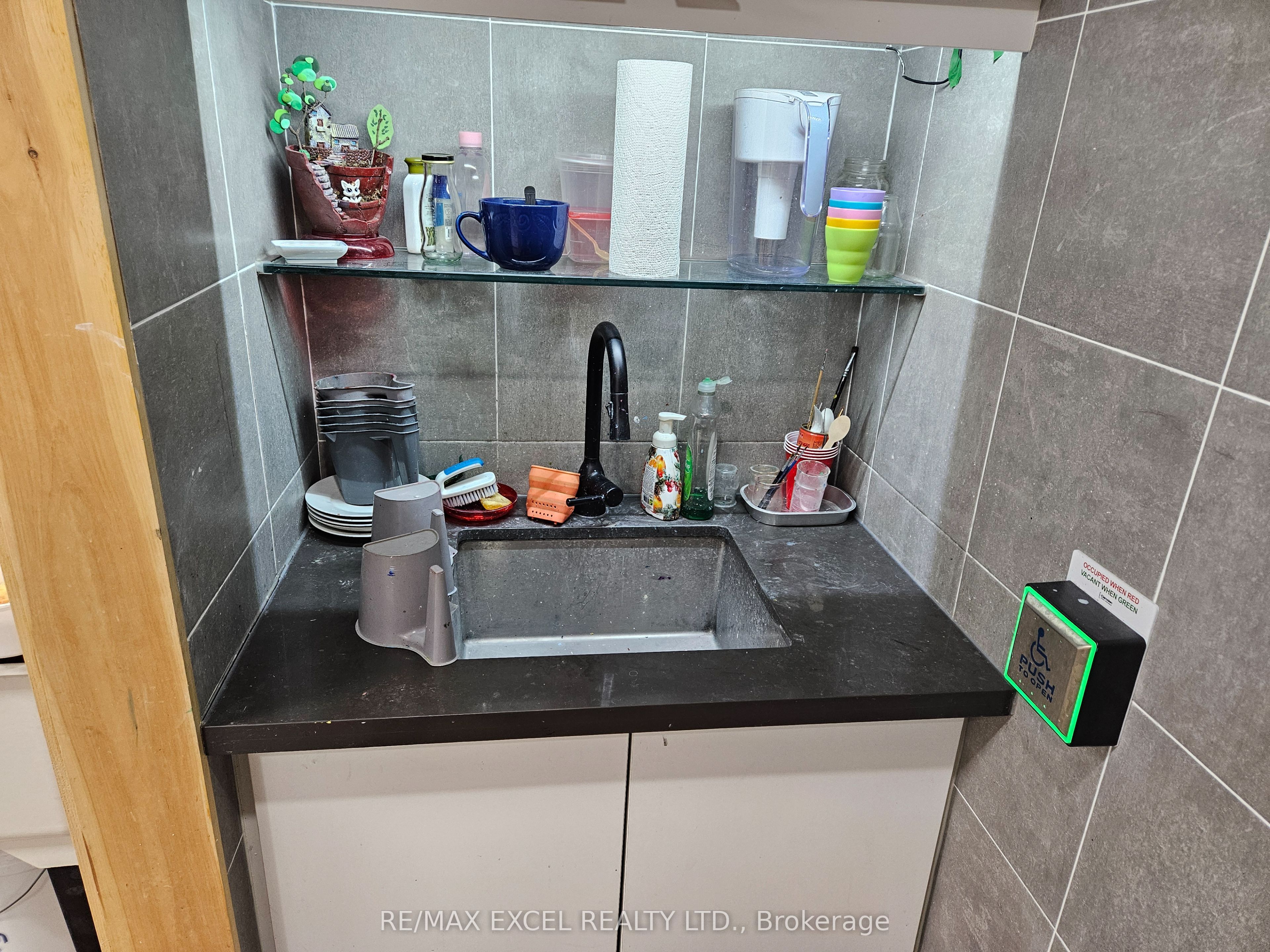 4602 Steeles Avenue E R 3 Property Photo 12