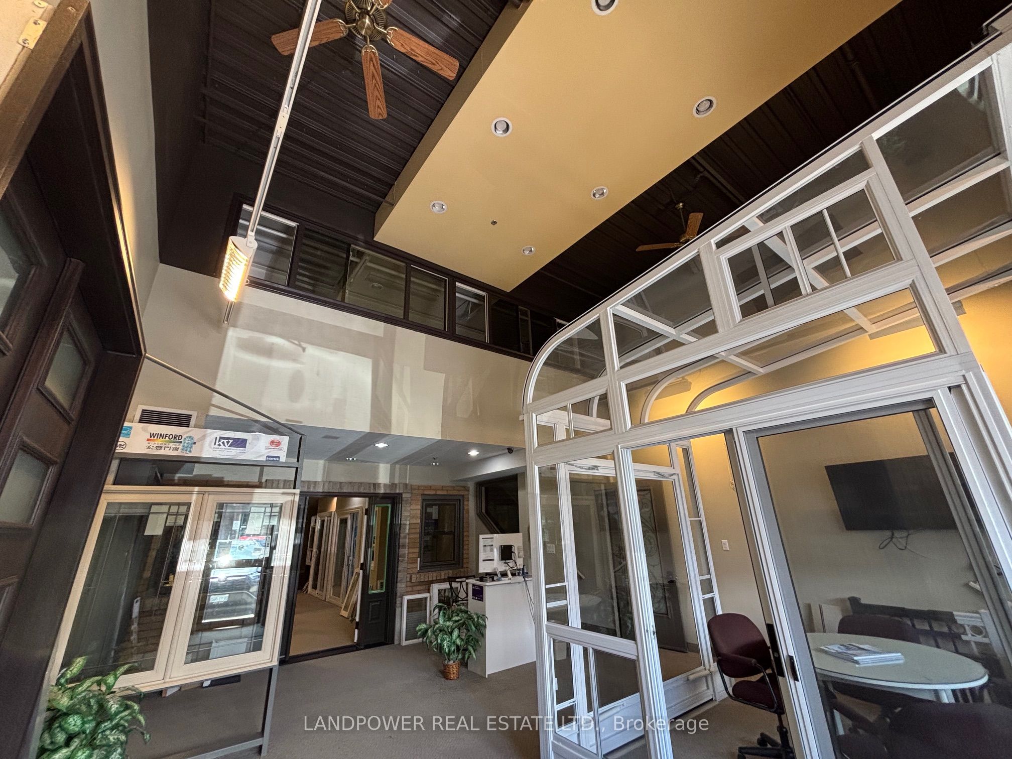 80 Esna Park Drive 12 Property Photo 10