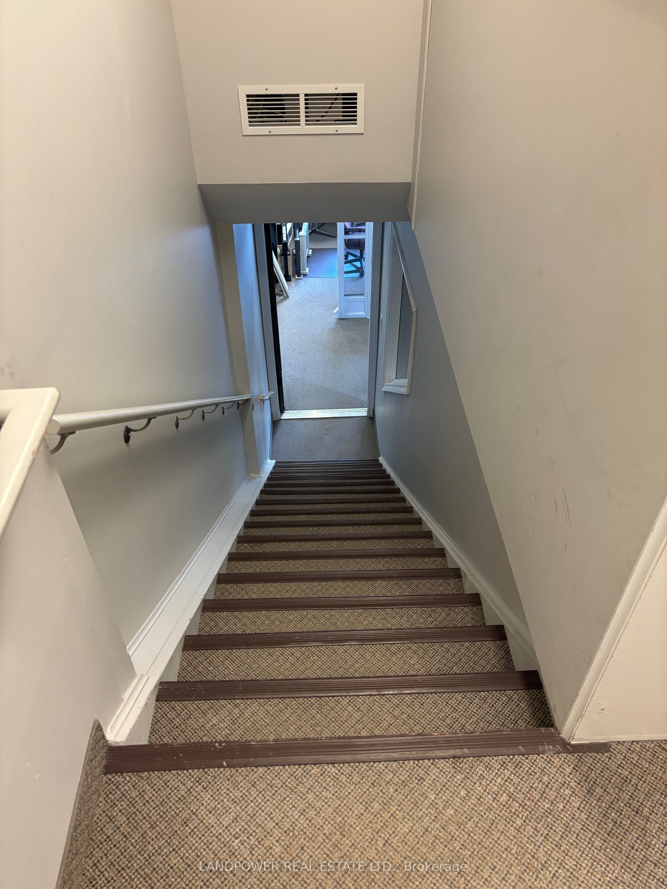 80 Esna Park Drive 12 Property Photo 13
