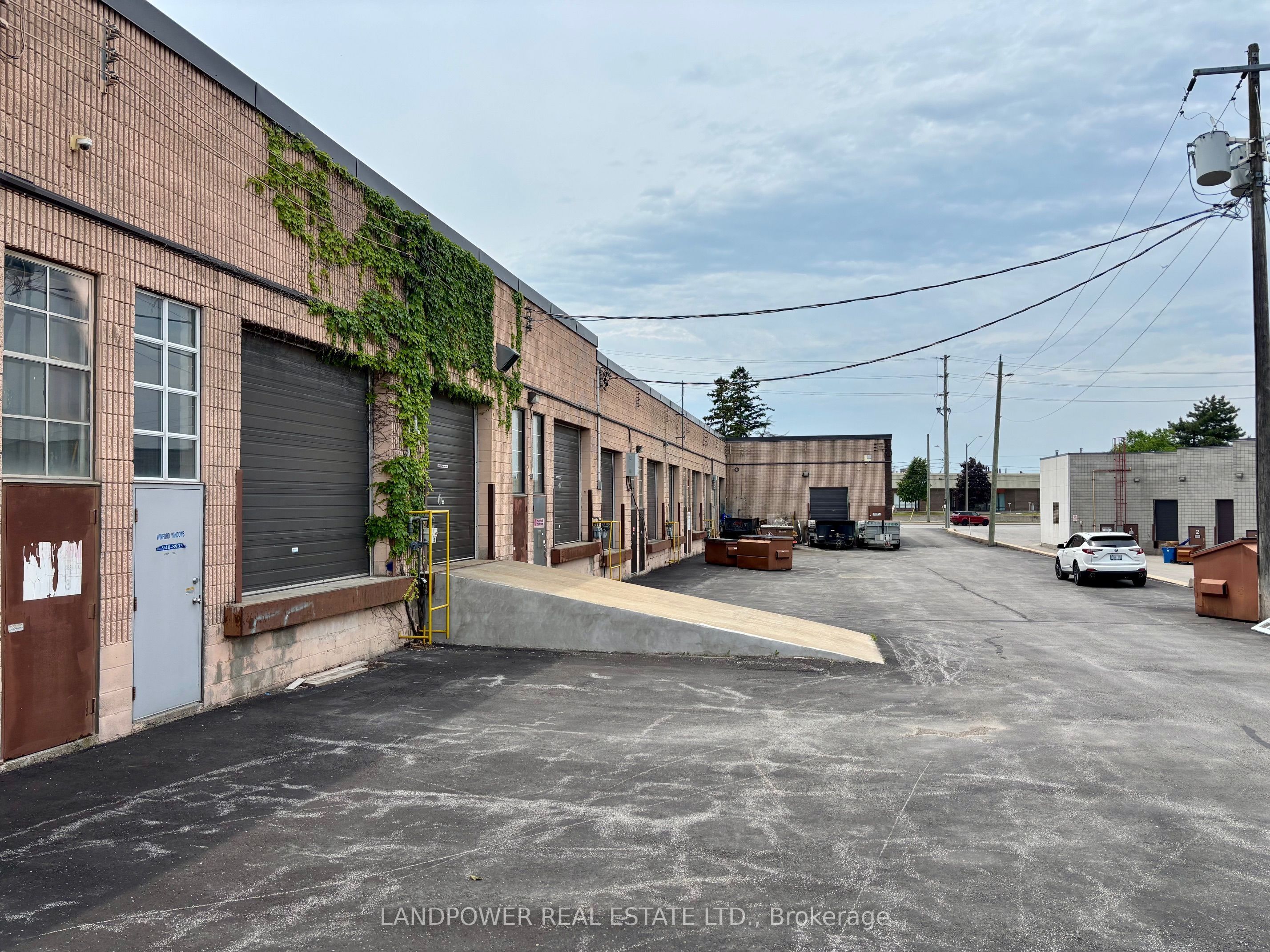 80 Esna Park Drive 12 Property Photo 23