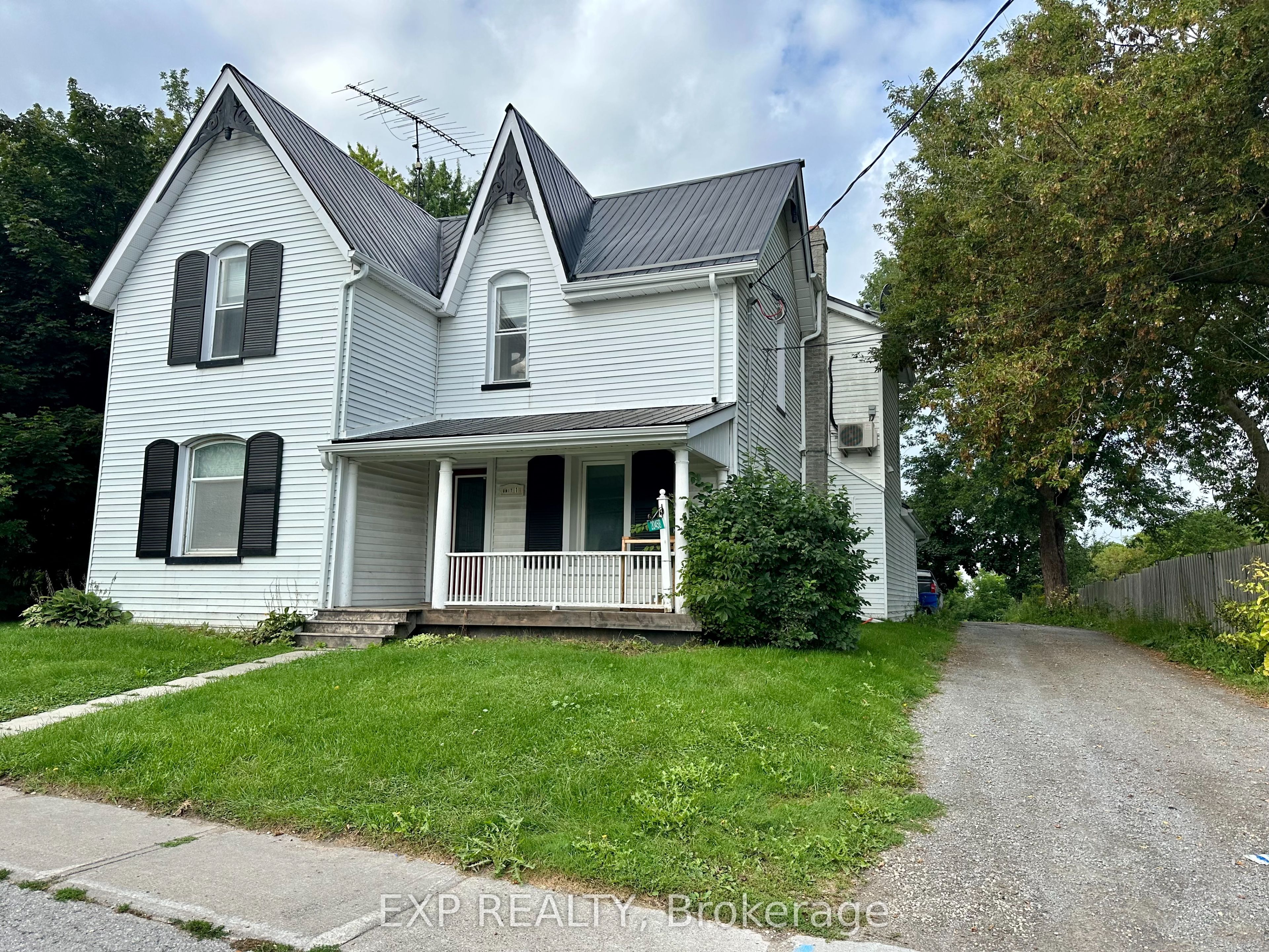 #unit # 1 - 20458 Leslie Street Property Photo 1
