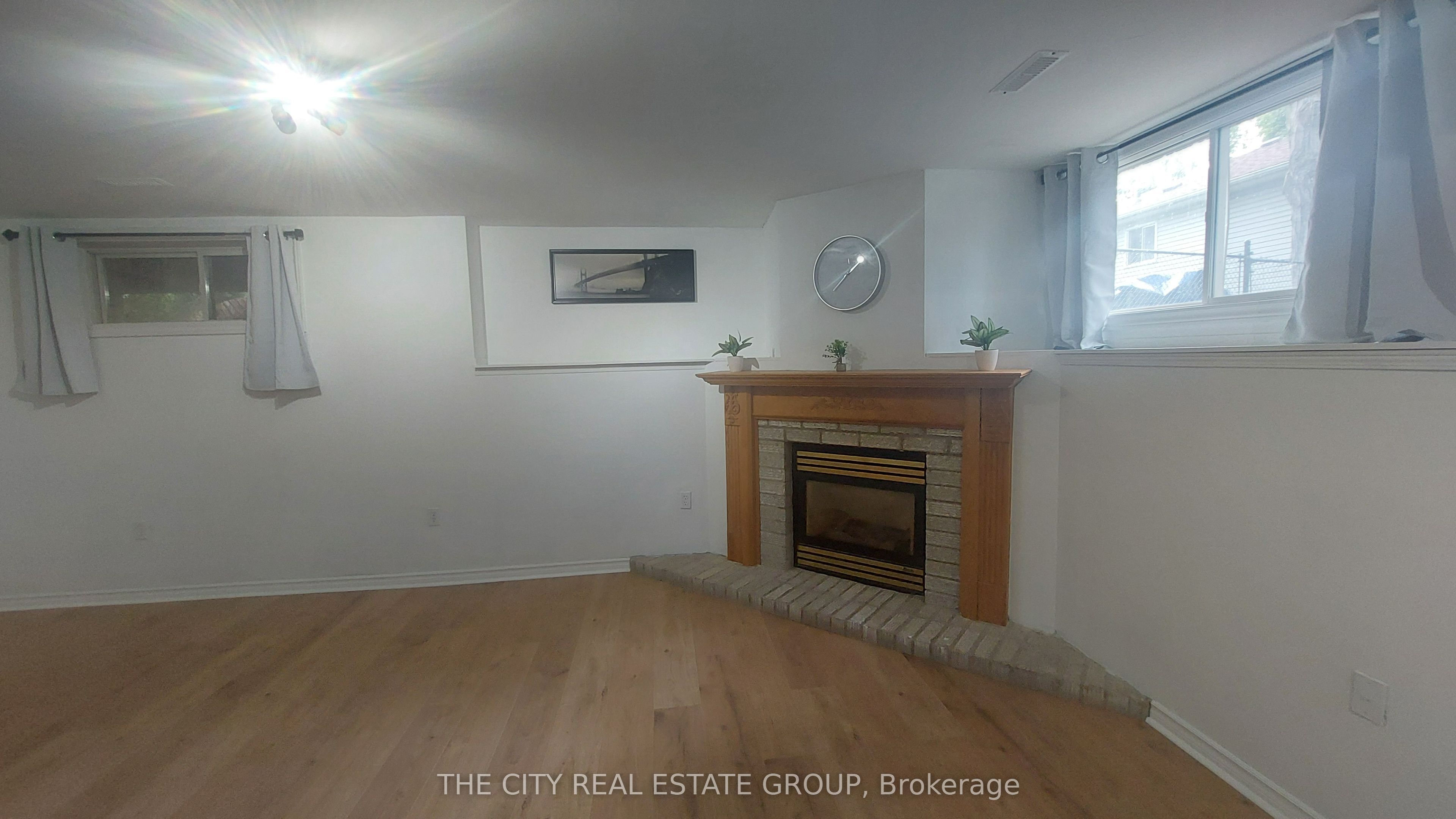 22 Pineway Avenue Bsmt Property Photo 11