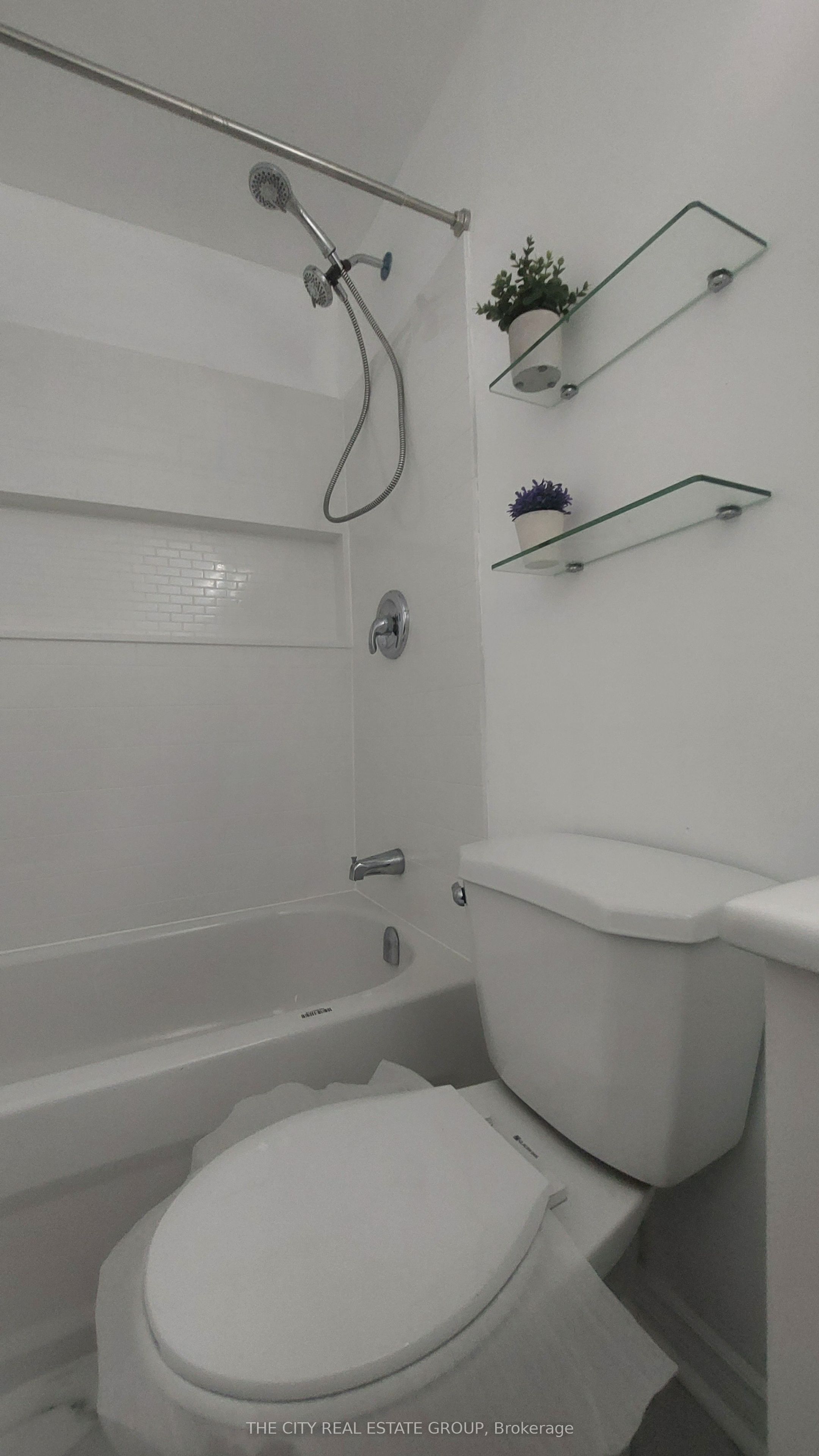 22 Pineway Avenue Bsmt Property Photo 24