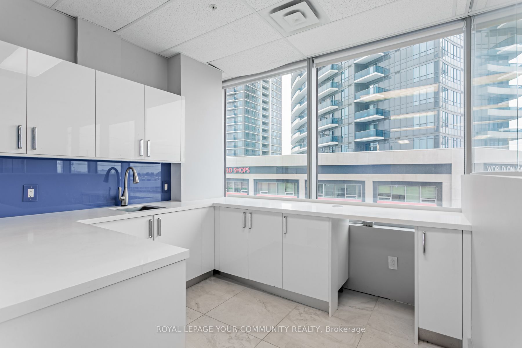 7191 Yonge Street 309 Property Photo 10