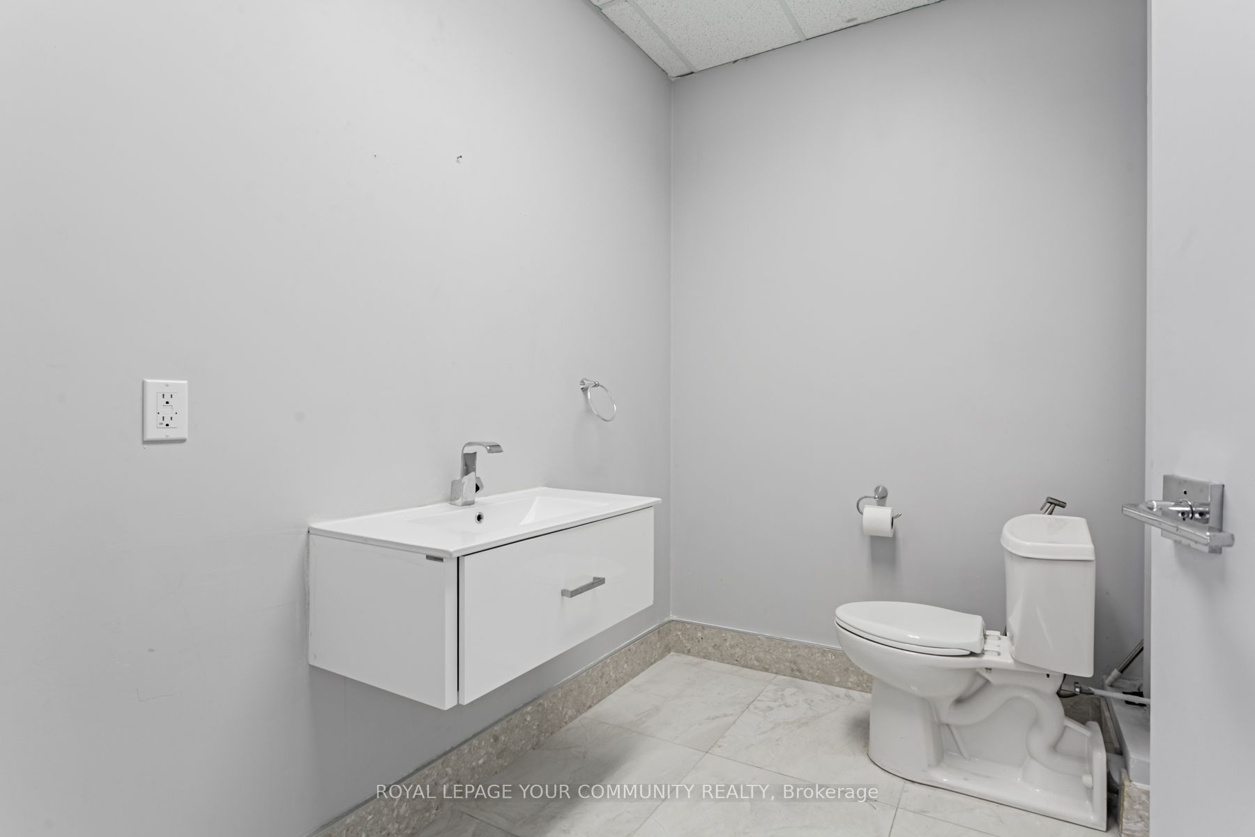 7191 Yonge Street 309 Property Photo 12