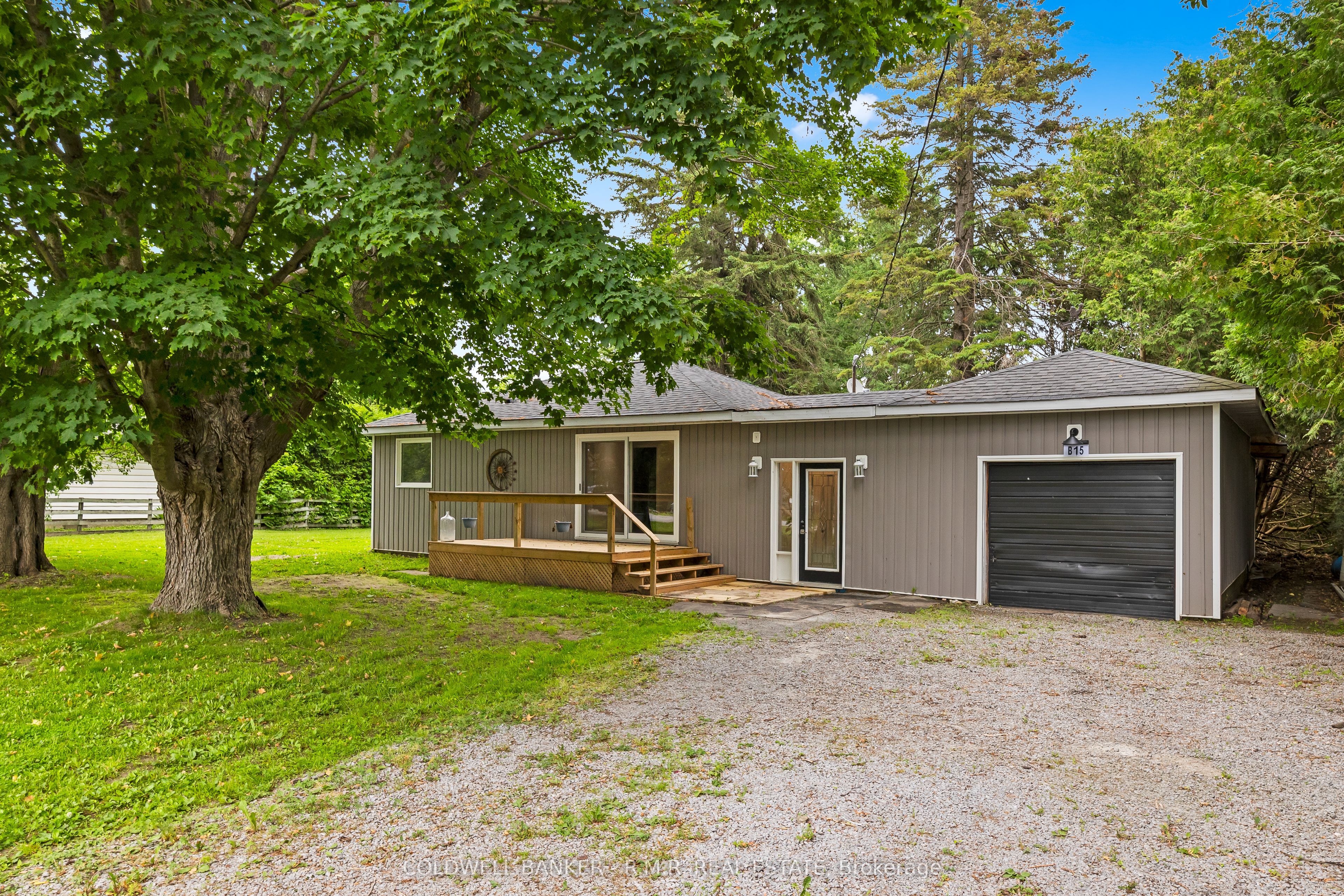 15 Hazel Street Property Photo 1