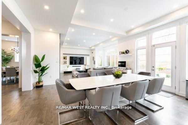6 Forest Grove Court Property Photo 7