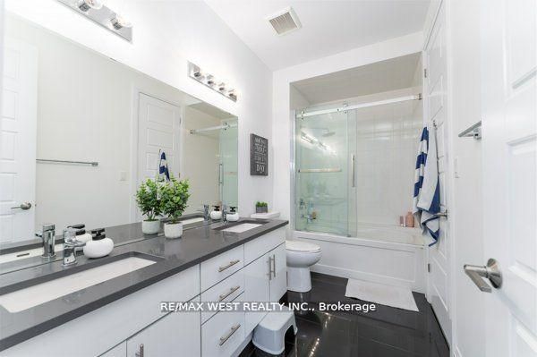 6 Forest Grove Court Property Photo 11