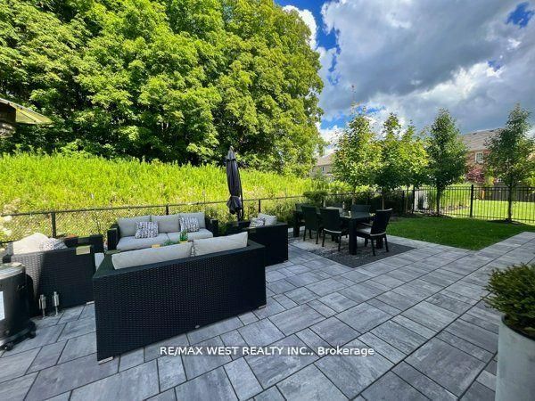 6 Forest Grove Court Property Photo 33