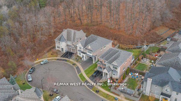 6 Forest Grove Court Property Photo 39