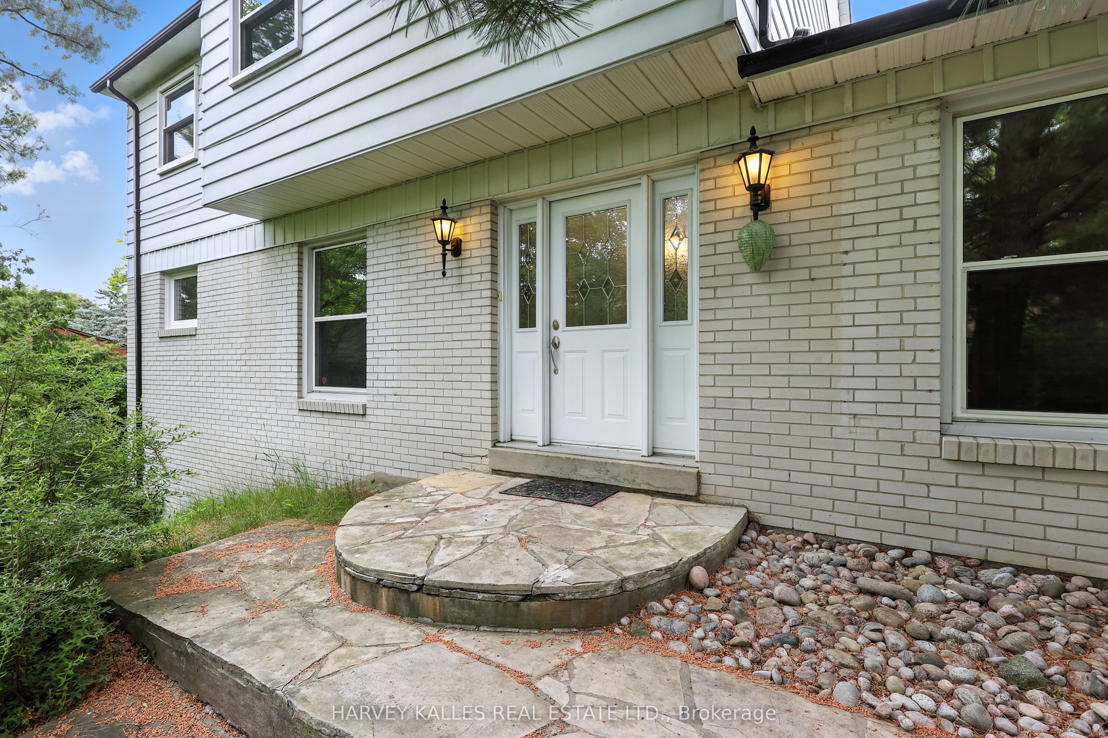 62 Aberfeldy Crescent Property Photo 4