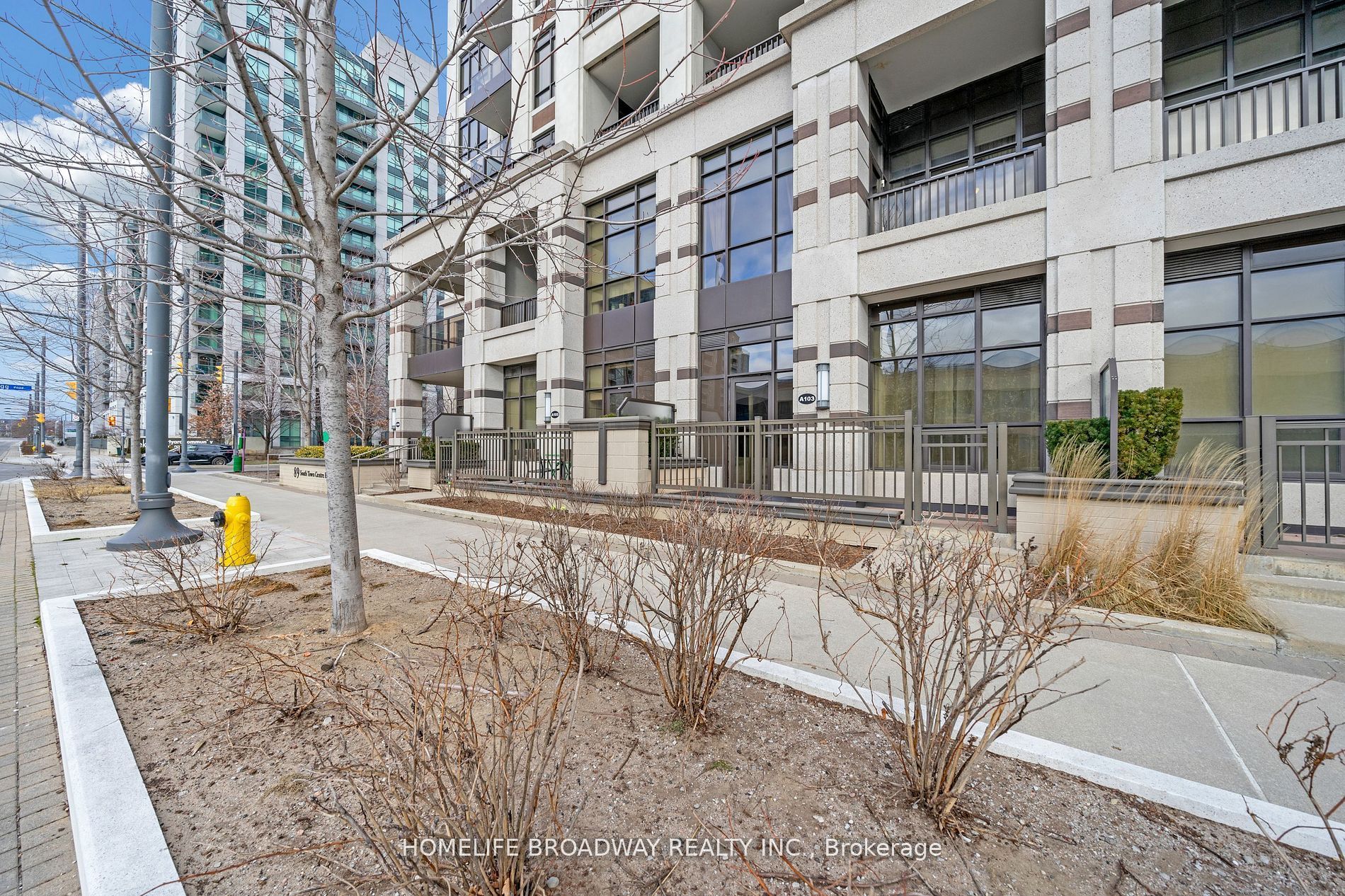 89 South Town Centre Boulevard 103 Property Photo 1