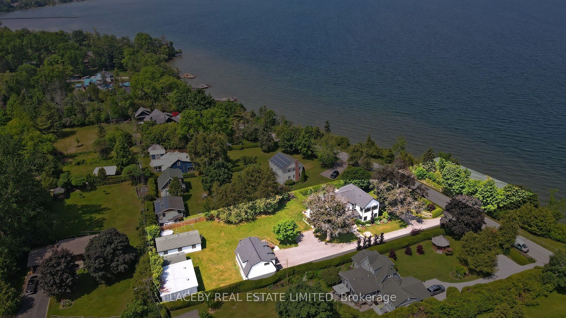 343 Hedge Road Property Photo 4