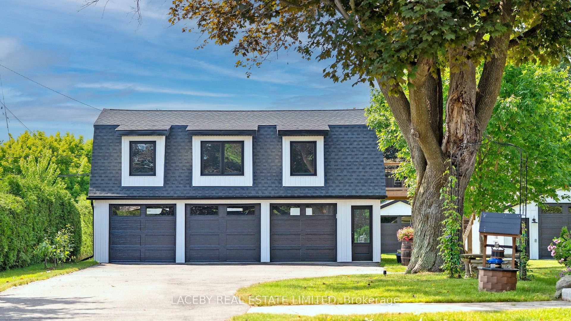 343 Hedge Road Property Photo 13