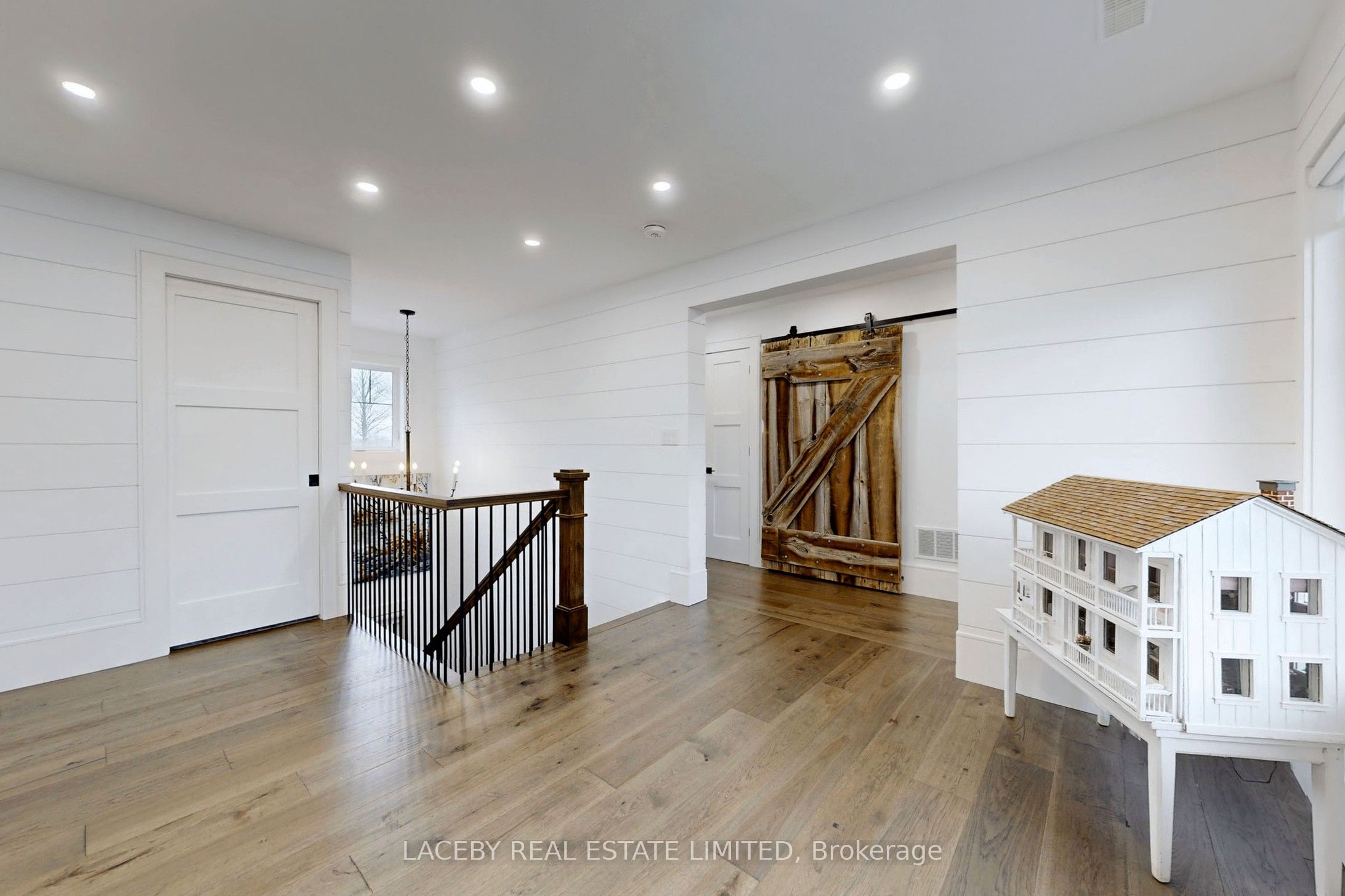 343 Hedge Road Property Photo 38