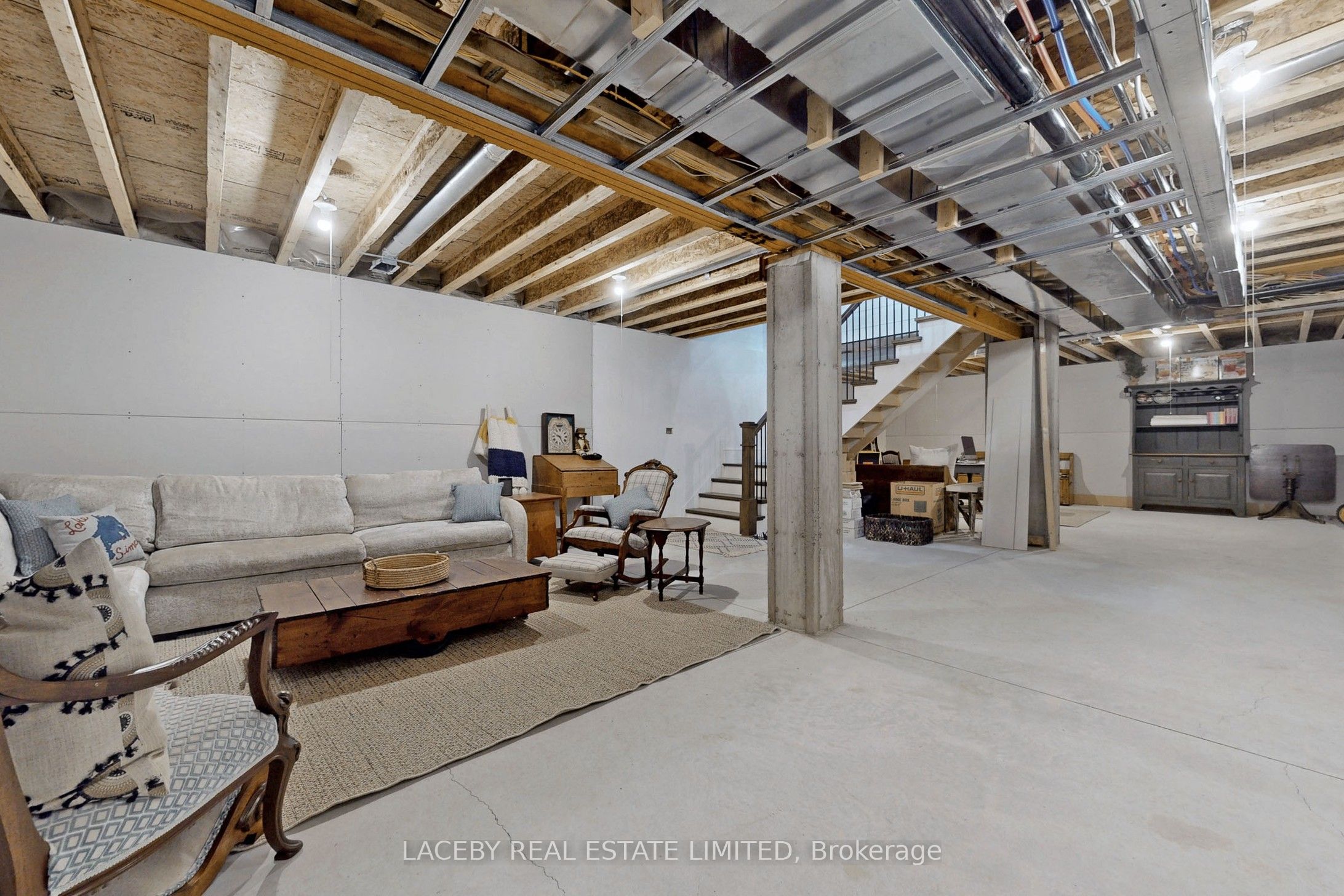 343 Hedge Road Property Photo 46