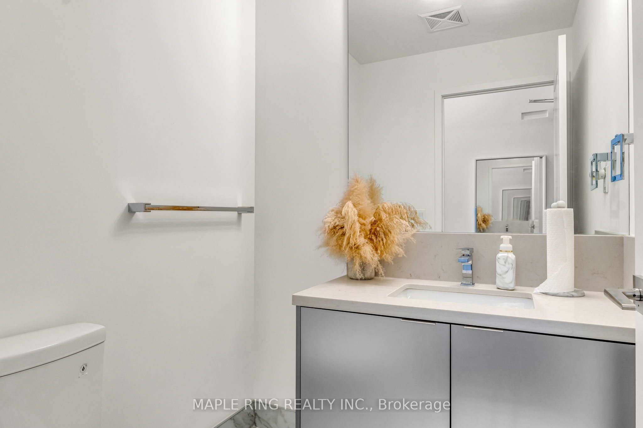 2908 Highway 7 Road 109 Property Photo 20