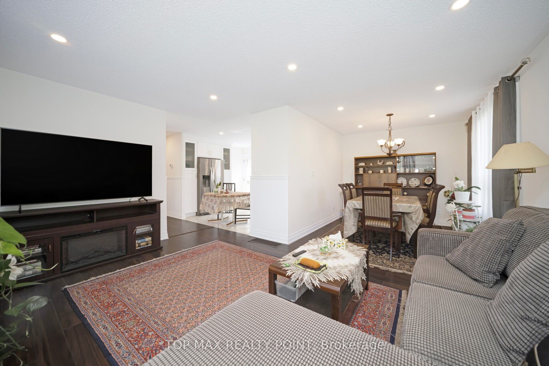 770 Greenfield Crescent Property Photo 17