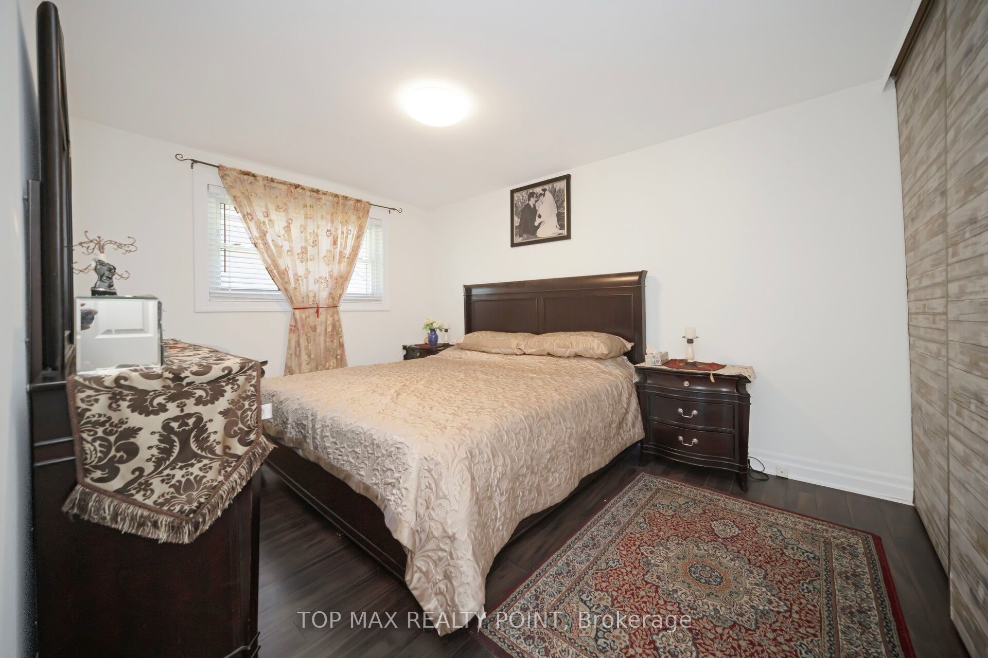770 Greenfield Crescent Property Photo 24
