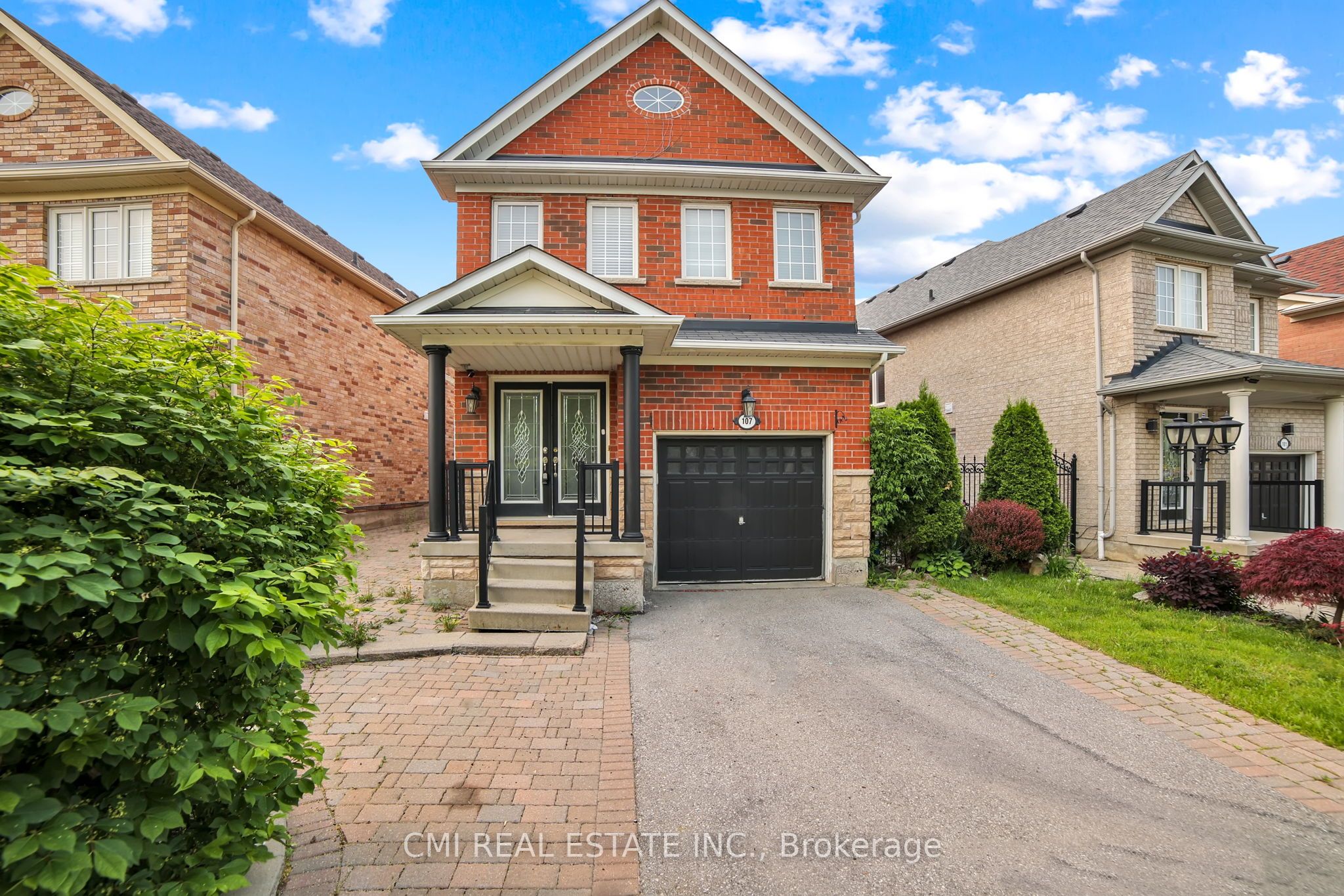 107 Venice Gate Drive Property Photo 1