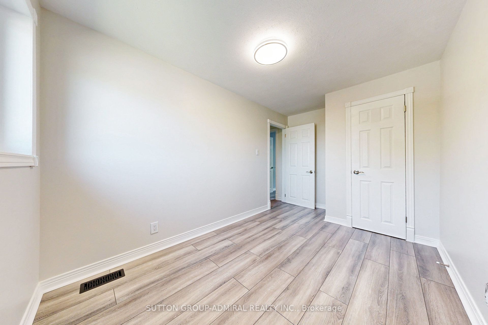 15 Glass Drive Property Photo 26