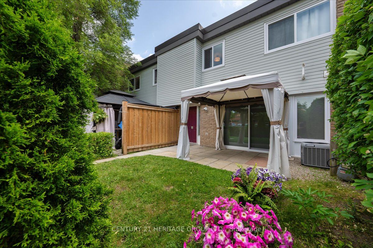 32 Springfair Avenue Property Photo 1