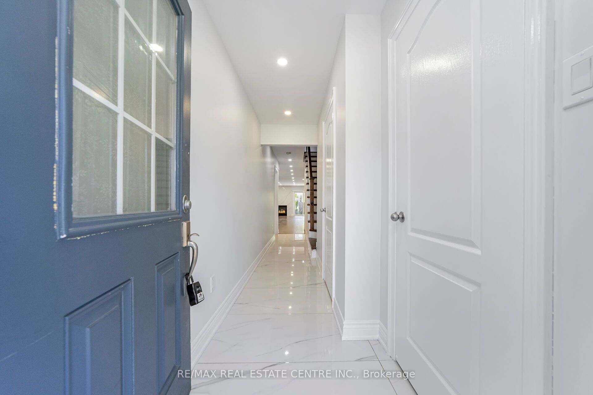 28 Acorn Lane Property Photo 5
