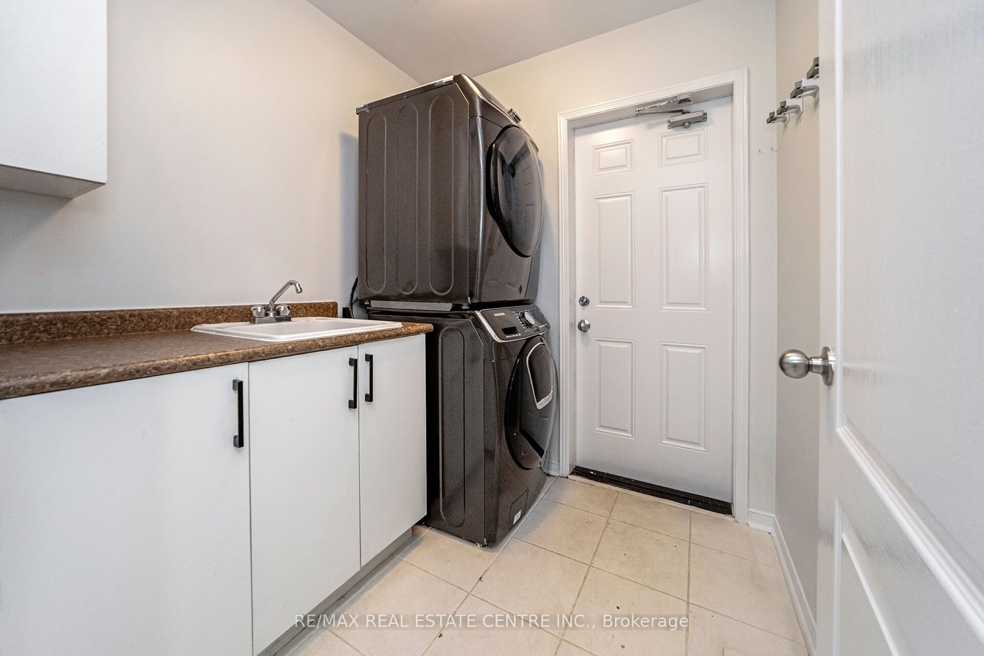 28 Acorn Lane Property Photo 22