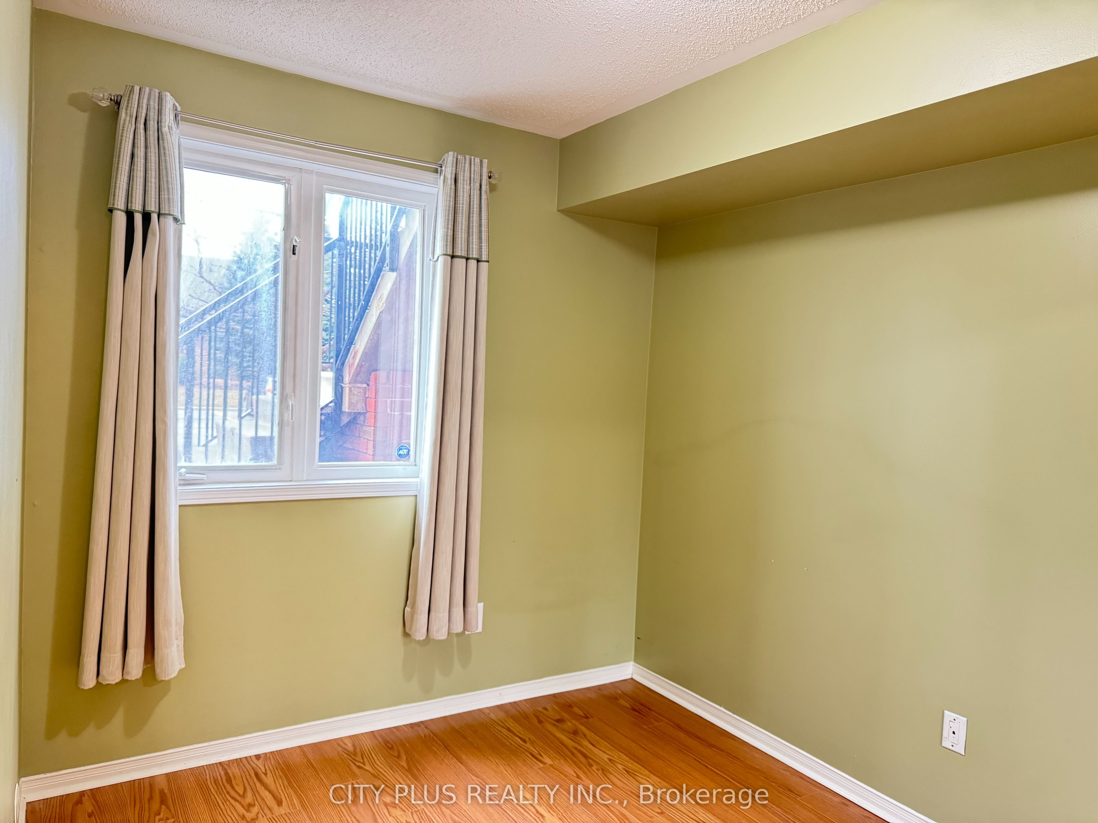 160 Chancery Road 21 Property Photo 4